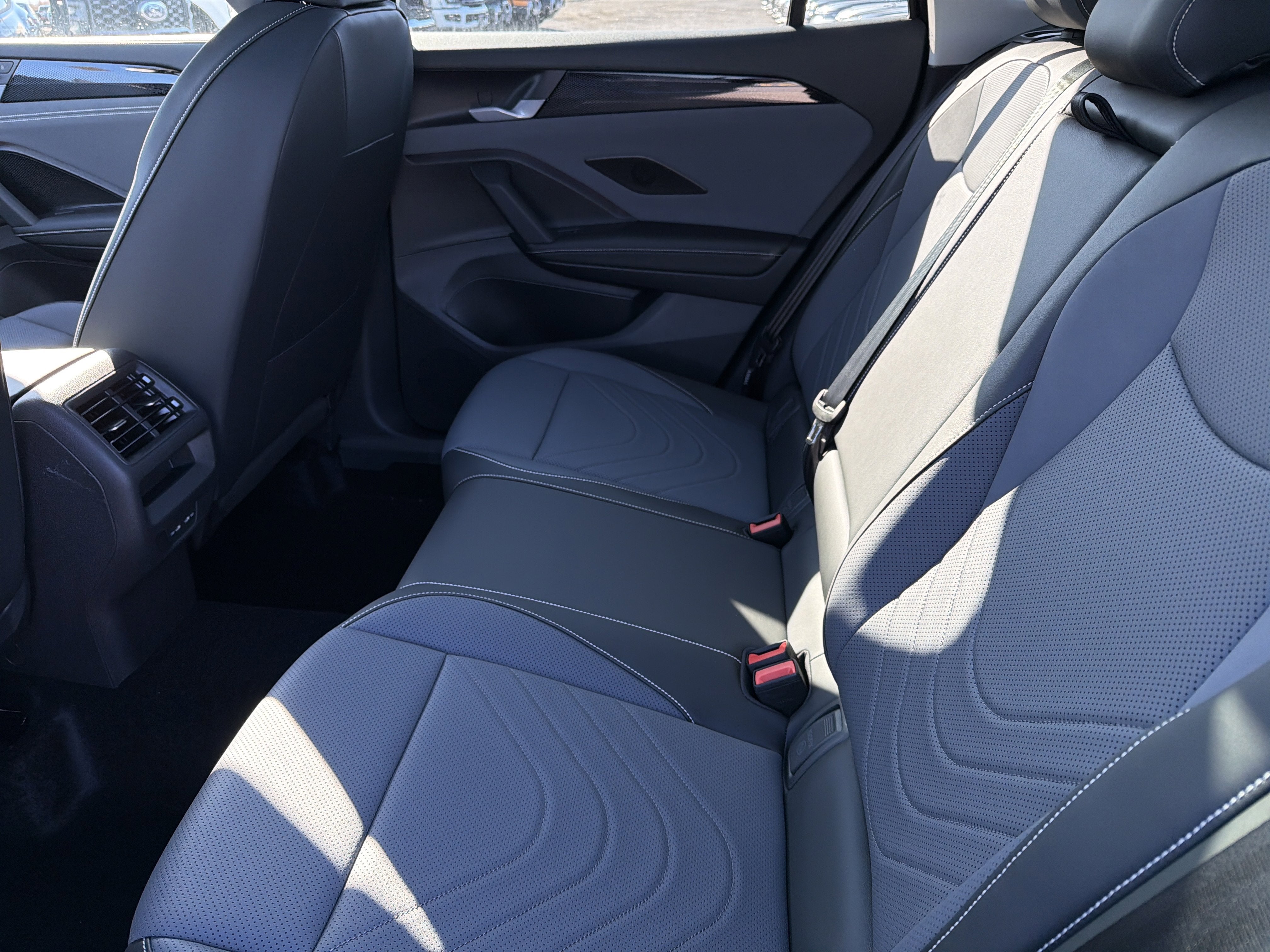 2026 Volkswagen Tiguan SE 4MOTION