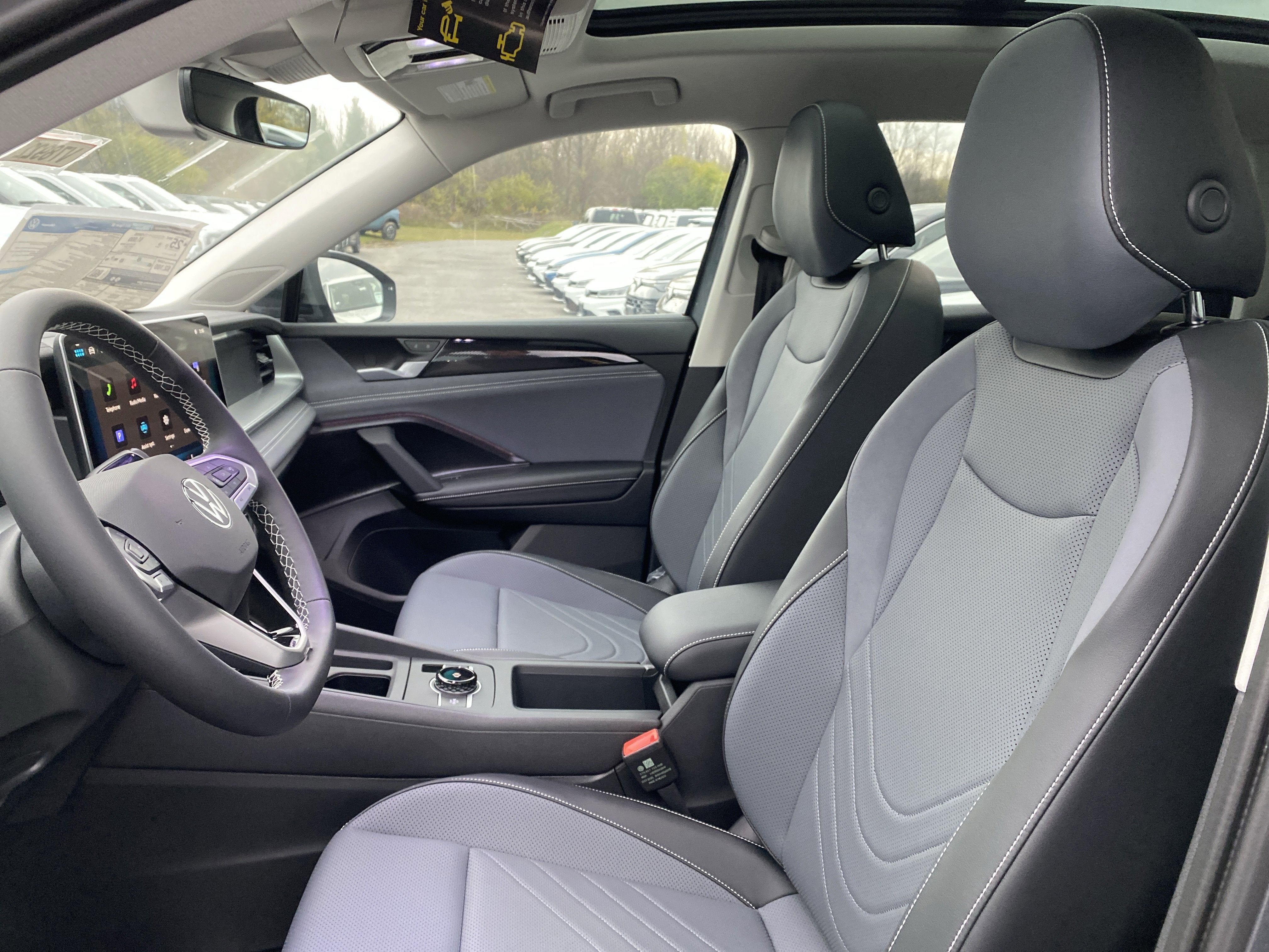 2025 Volkswagen Tiguan 2.0T SE 4MOTION