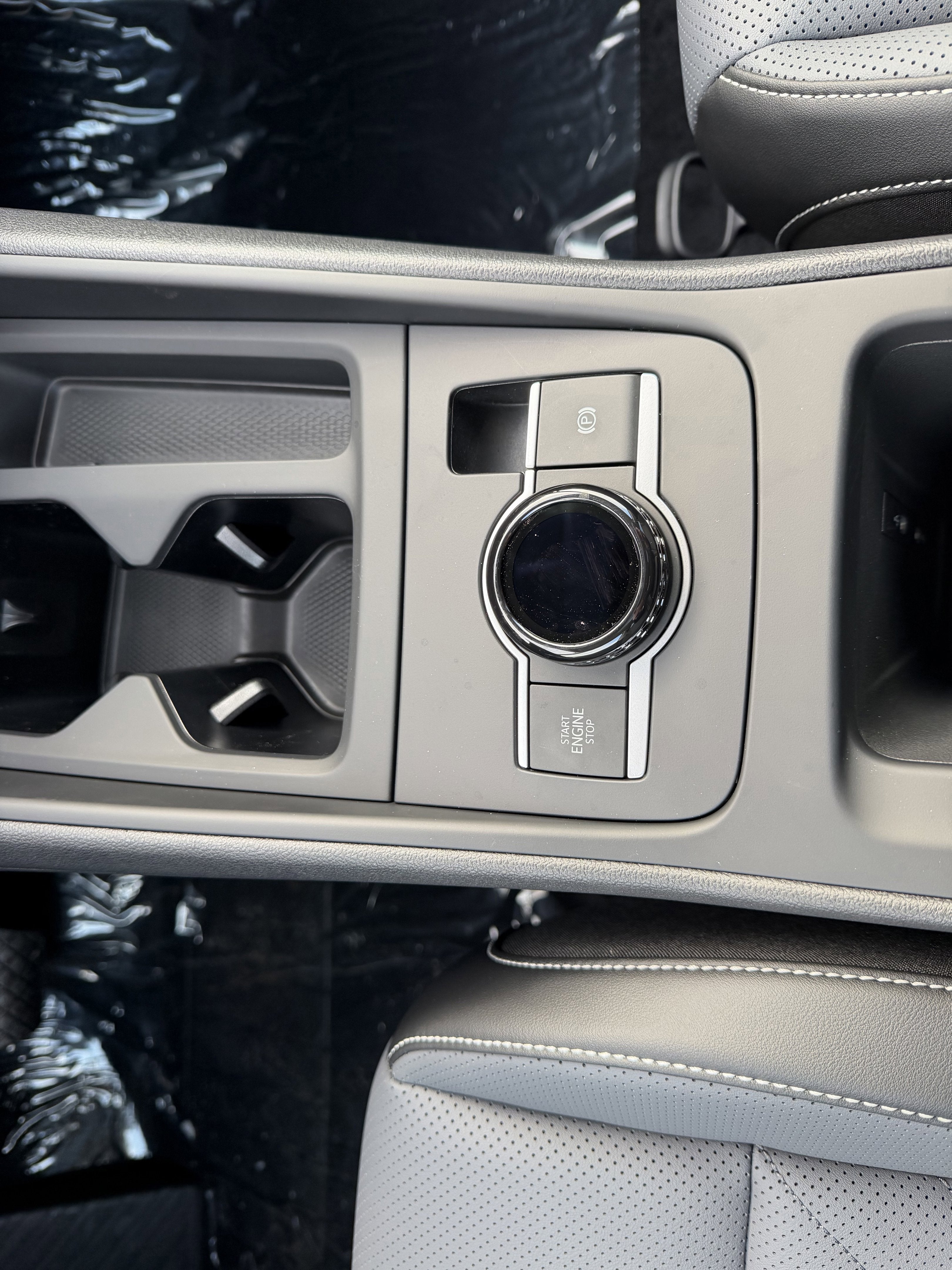 2026 Volkswagen Tiguan SE 4MOTION