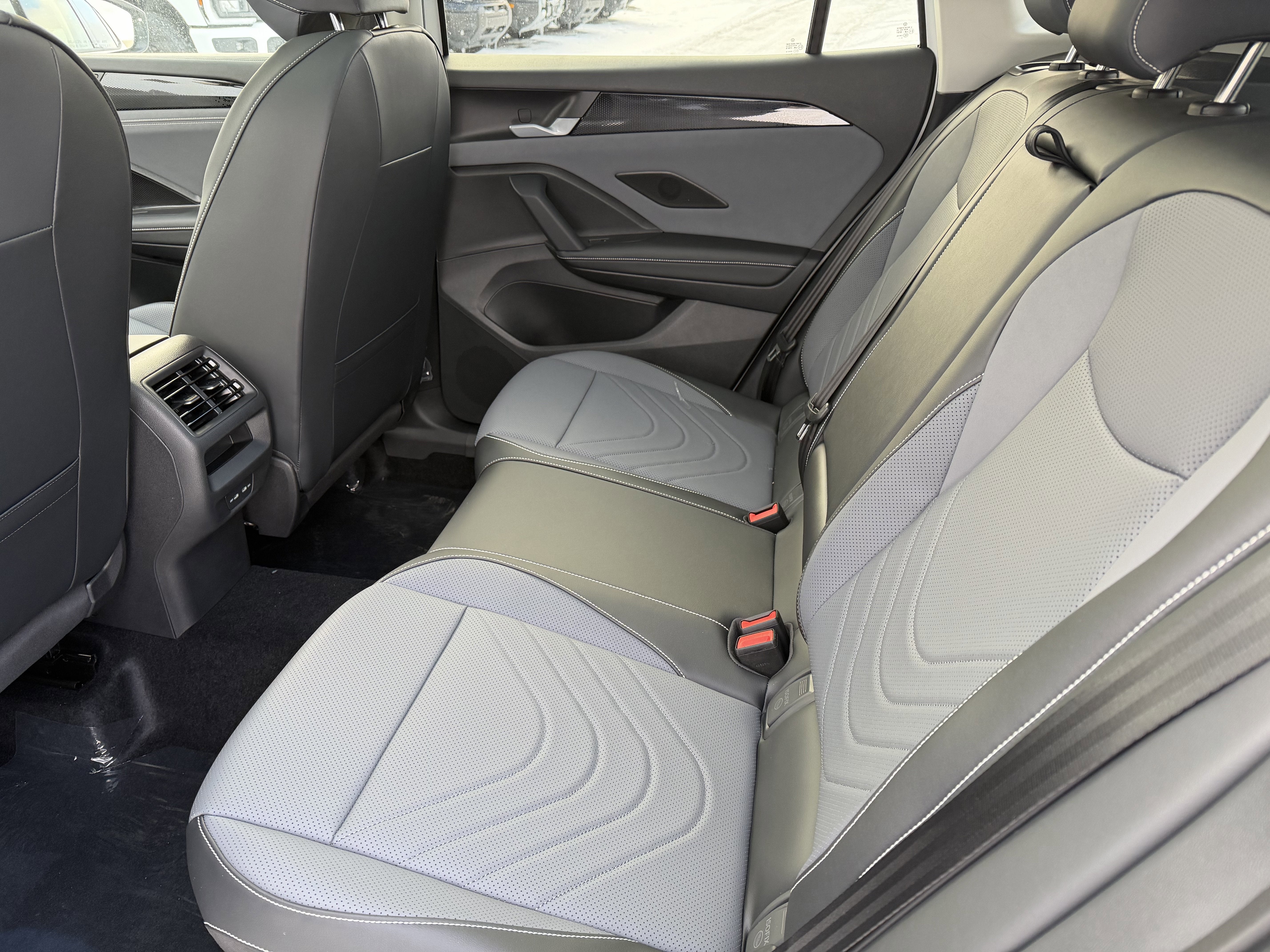 2026 Volkswagen Tiguan SE 4MOTION