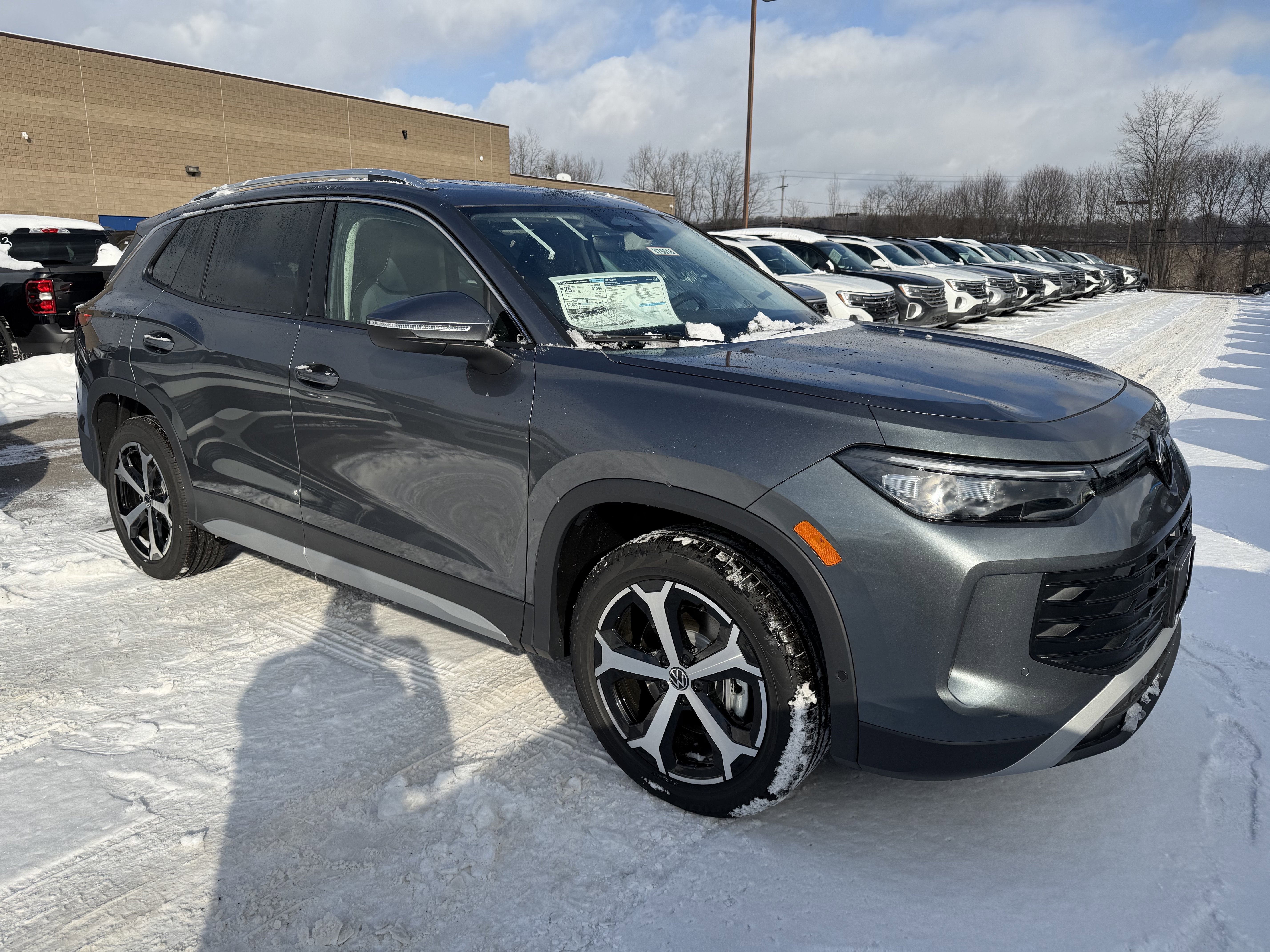 2026 Volkswagen Tiguan 2.0T SE 4MOTION