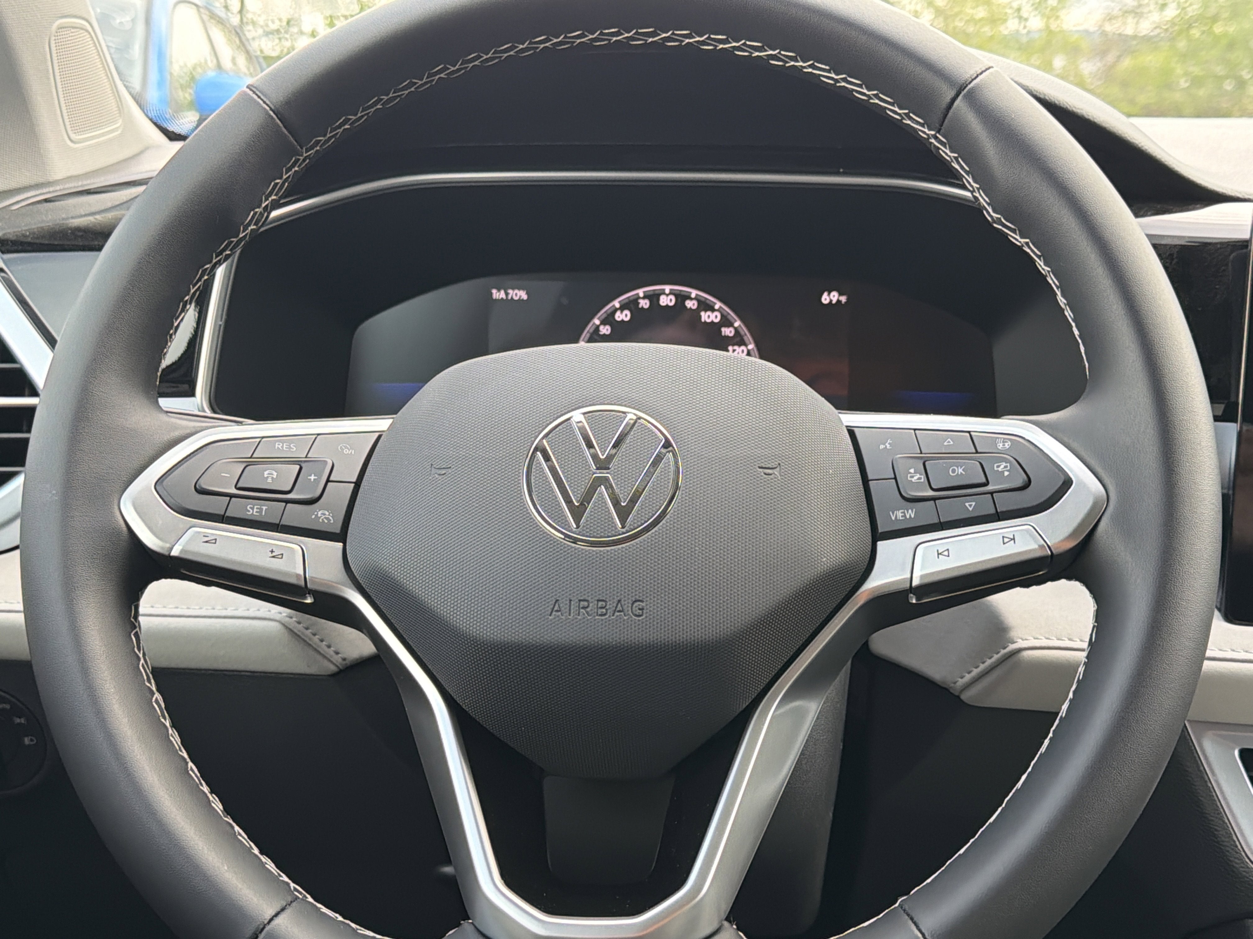 2026 Volkswagen Taos SE 4MOTION