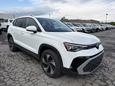 2026 Volkswagen Taos SE 4MOTION