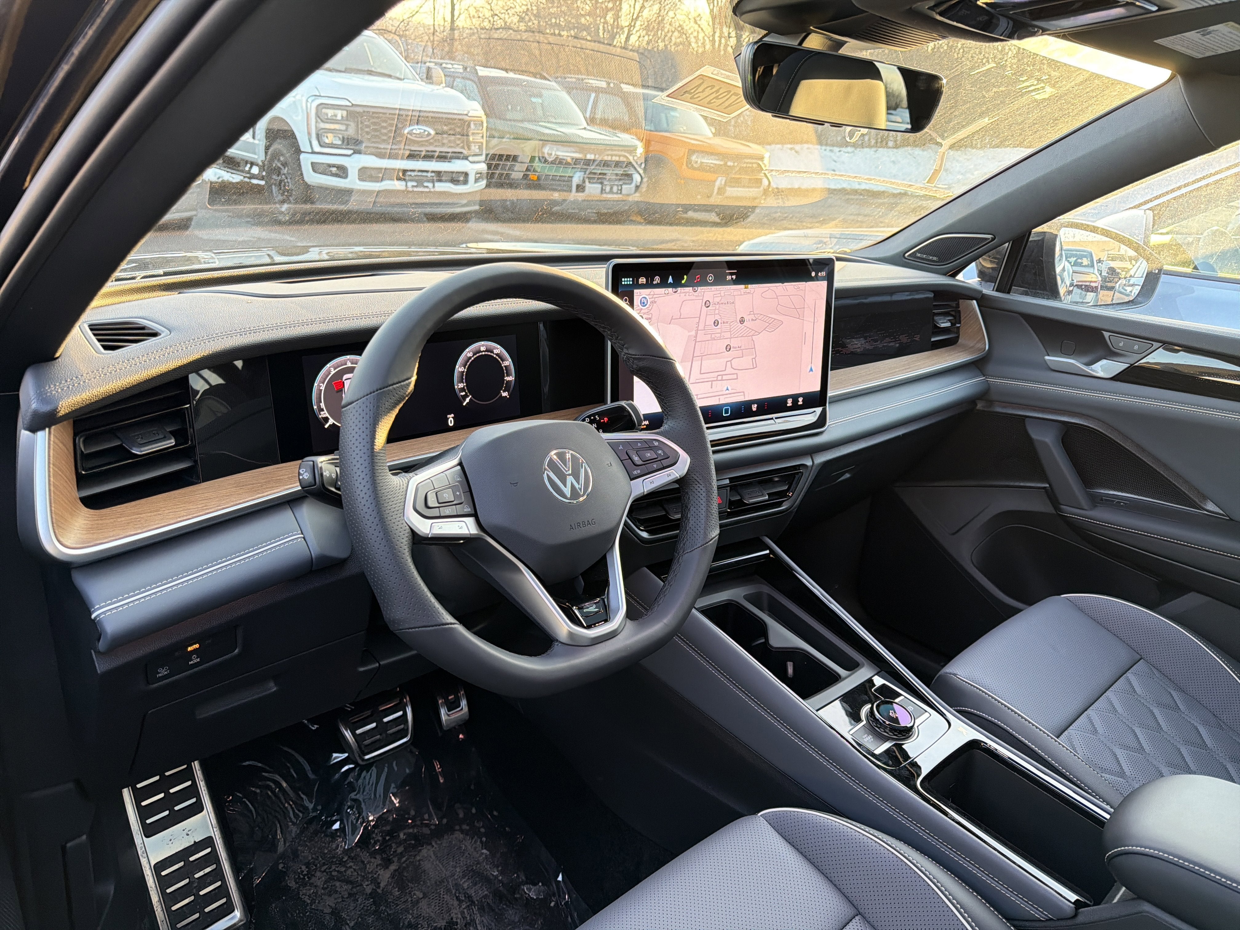 2026 Volkswagen Tiguan SEL R-Line Turbo 4MOTION