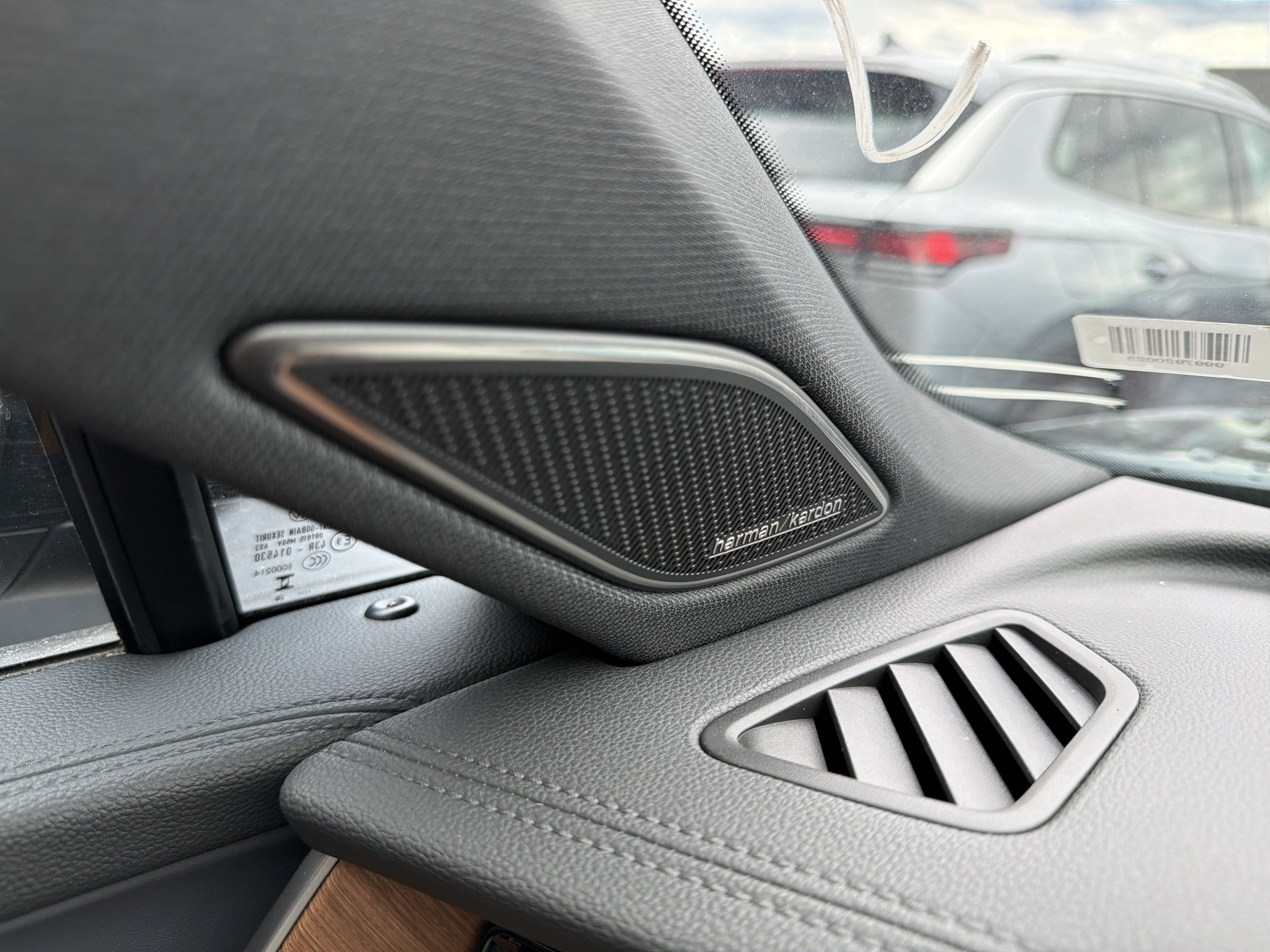 2026 Volkswagen Tiguan SEL R-Line Turbo 4MOTION