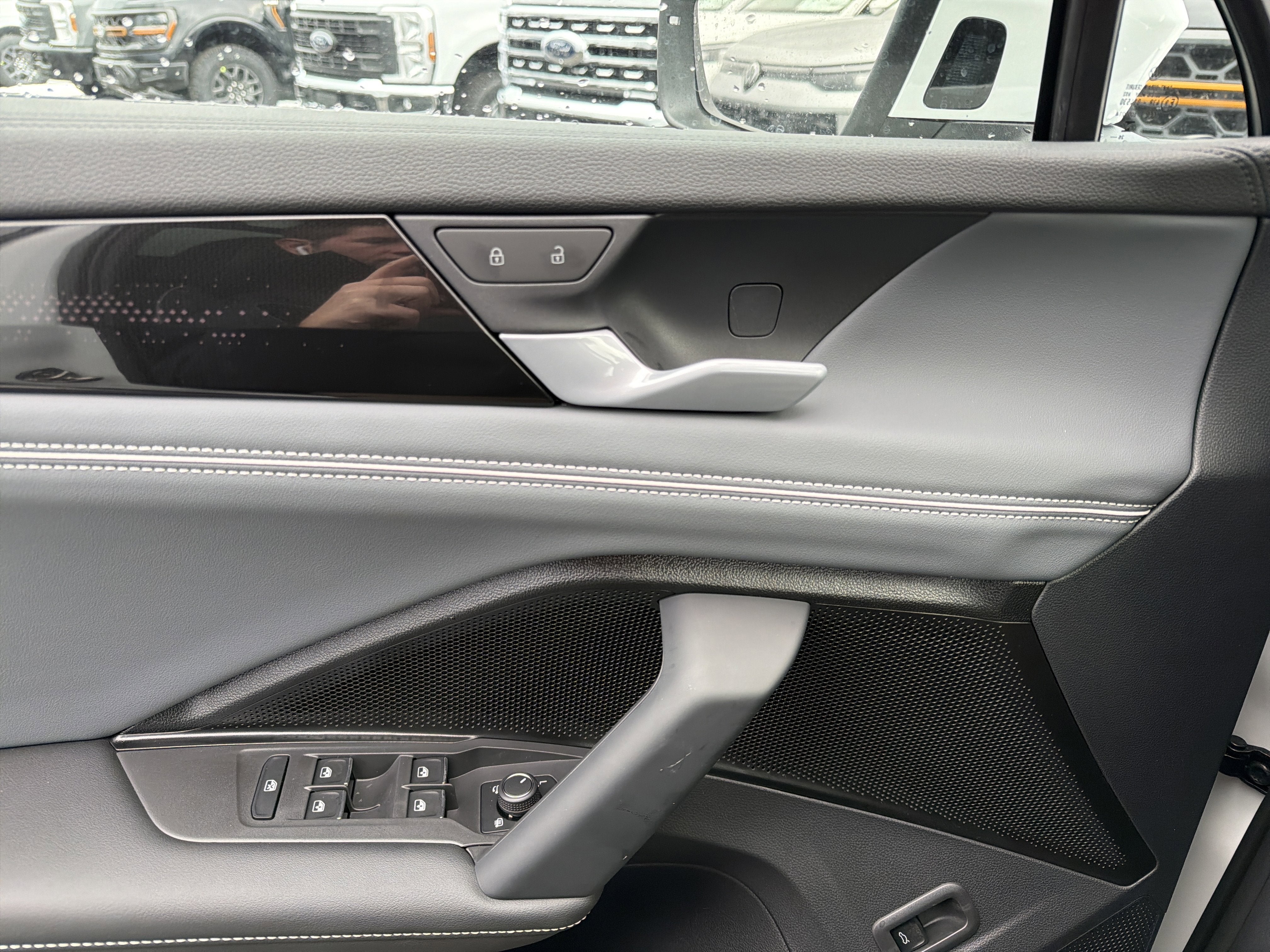 2026 Volkswagen Tiguan 2.0T SEL R-Line Turbo 4MOTION