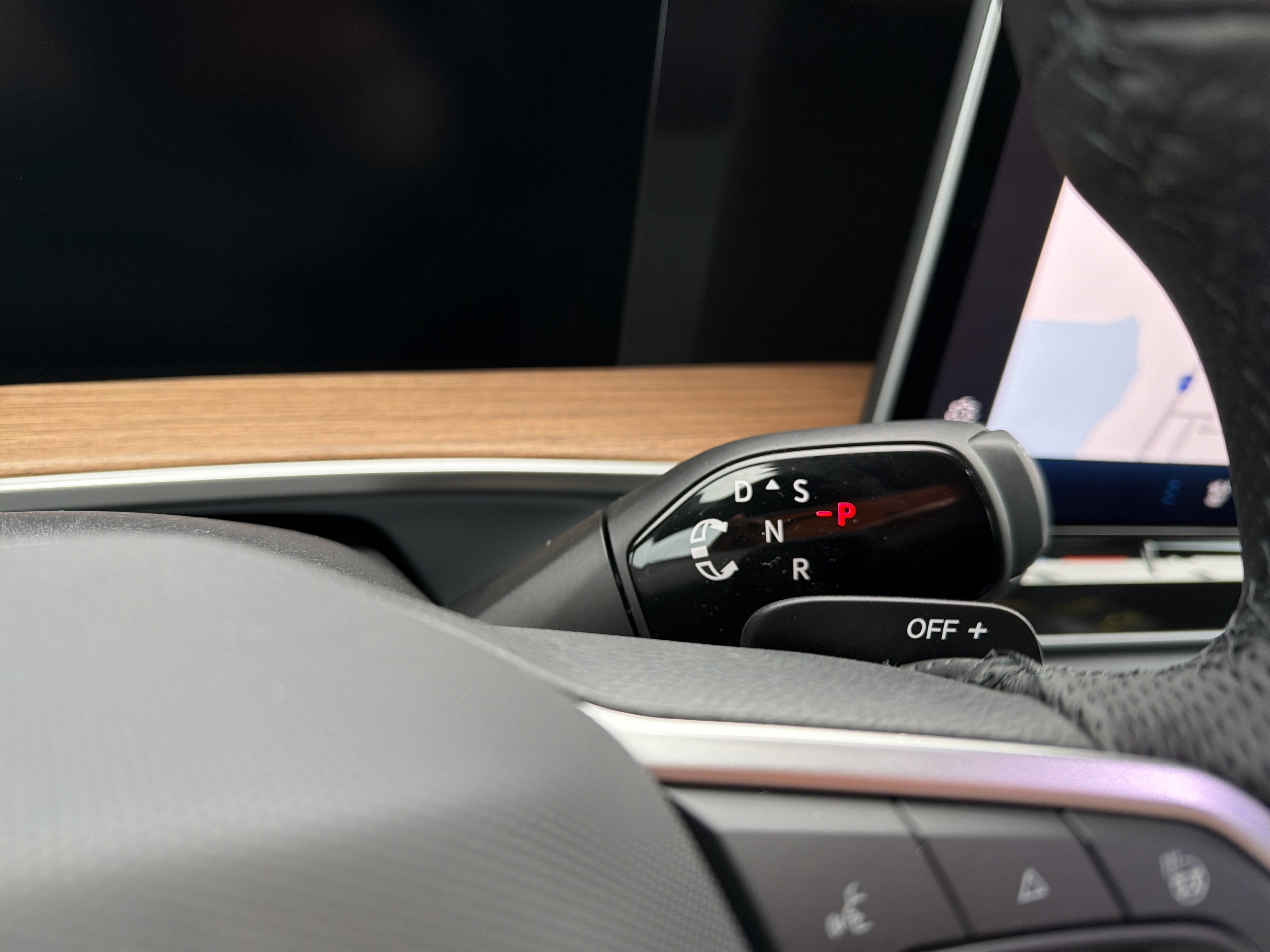 2026 Volkswagen Tiguan 2.0T SEL R-Line Turbo 4MOTION