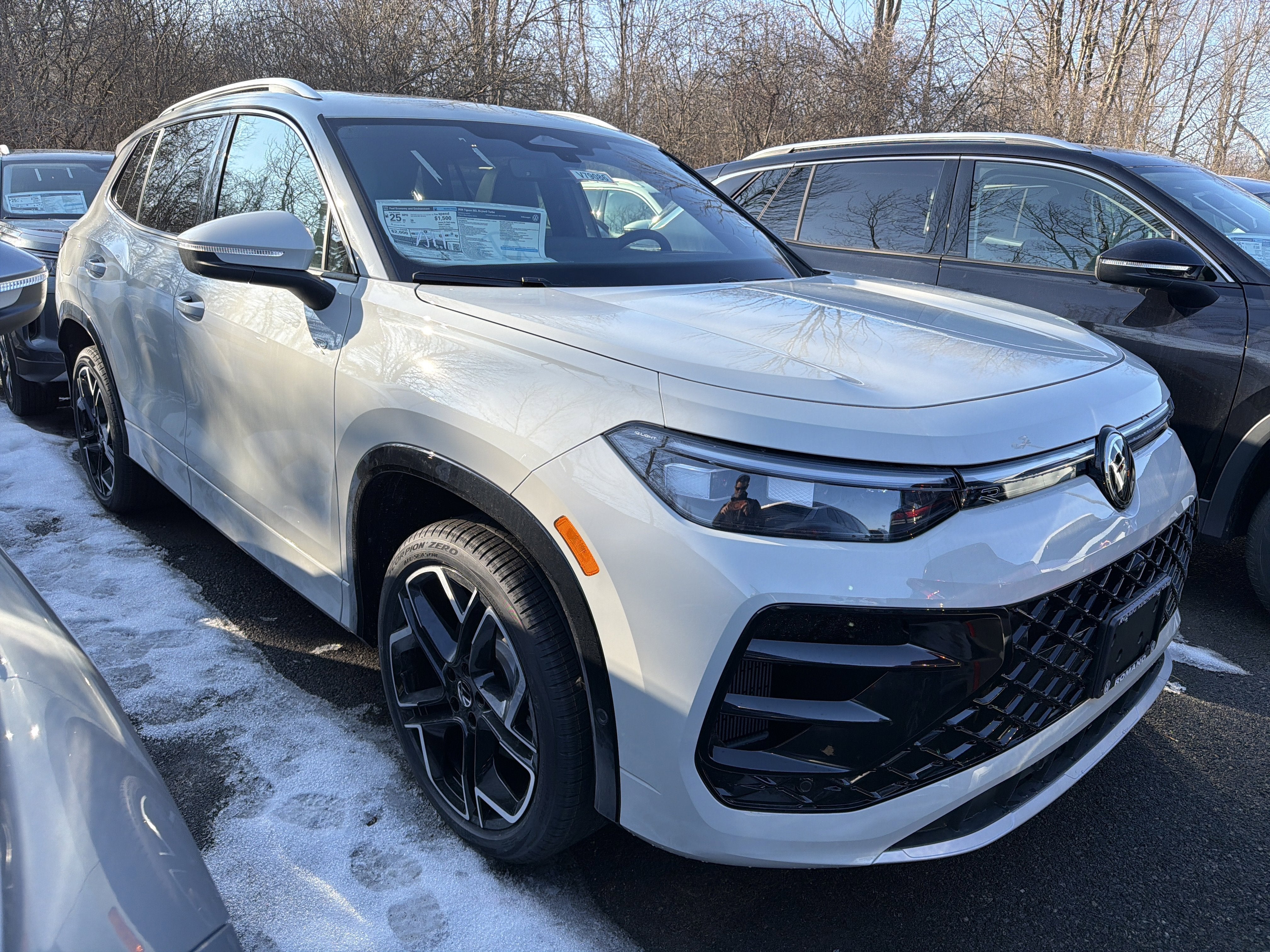 2026 Volkswagen Tiguan 2.0T SEL R-Line Turbo 4MOTION