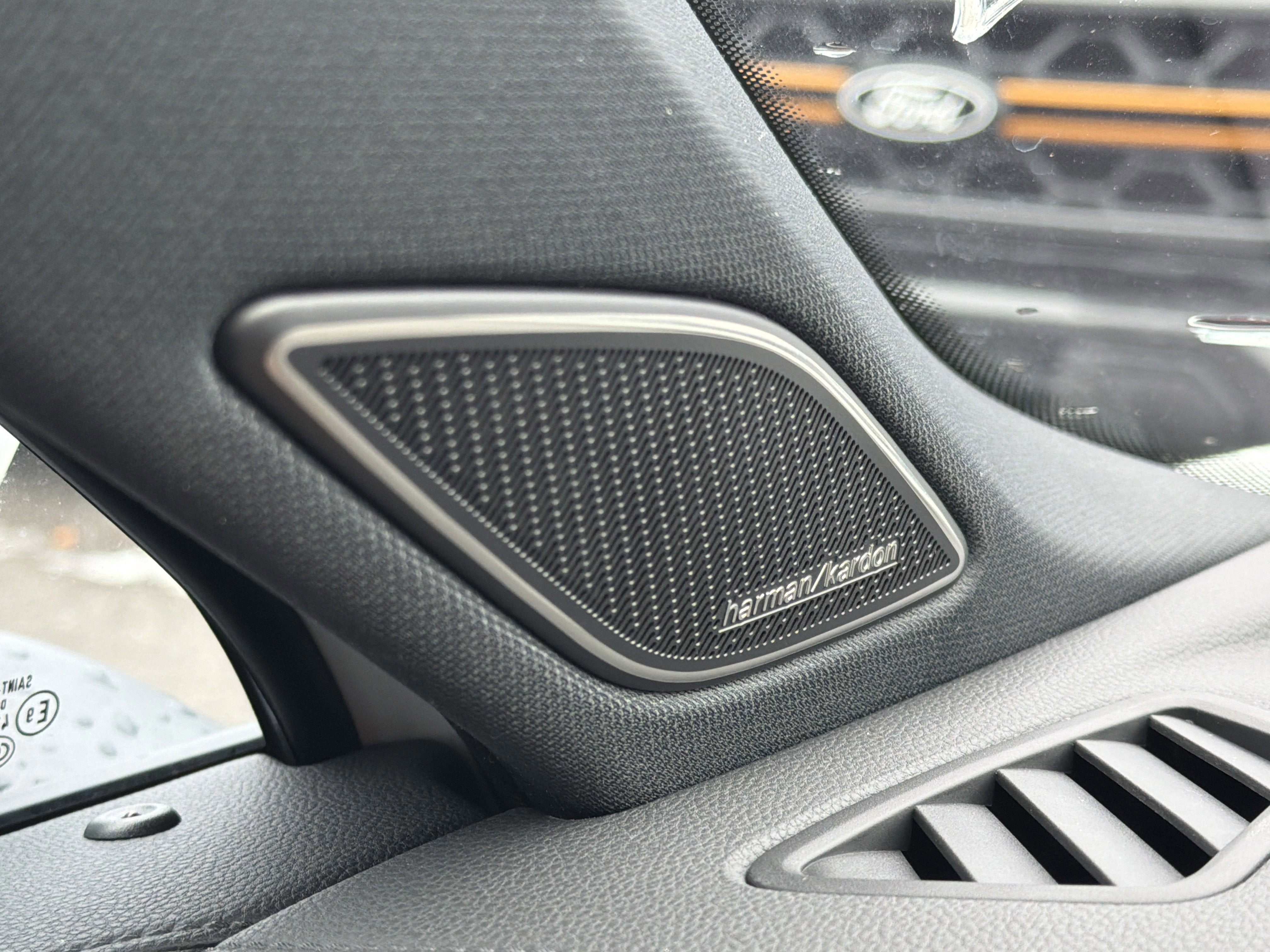 2026 Volkswagen Tiguan 2.0T SEL R-Line Turbo 4MOTION