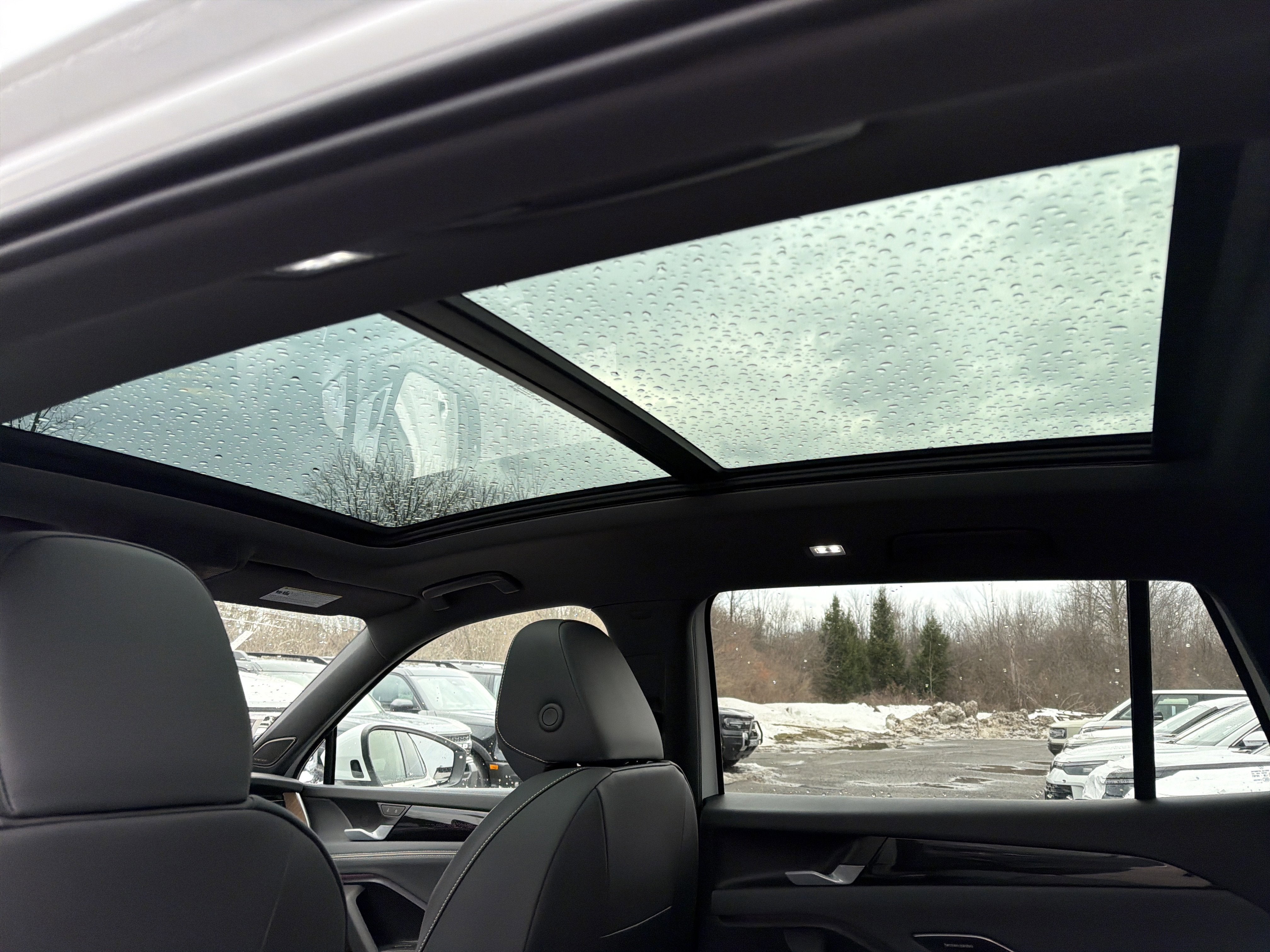 2026 Volkswagen Tiguan 2.0T SEL R-Line Turbo 4MOTION