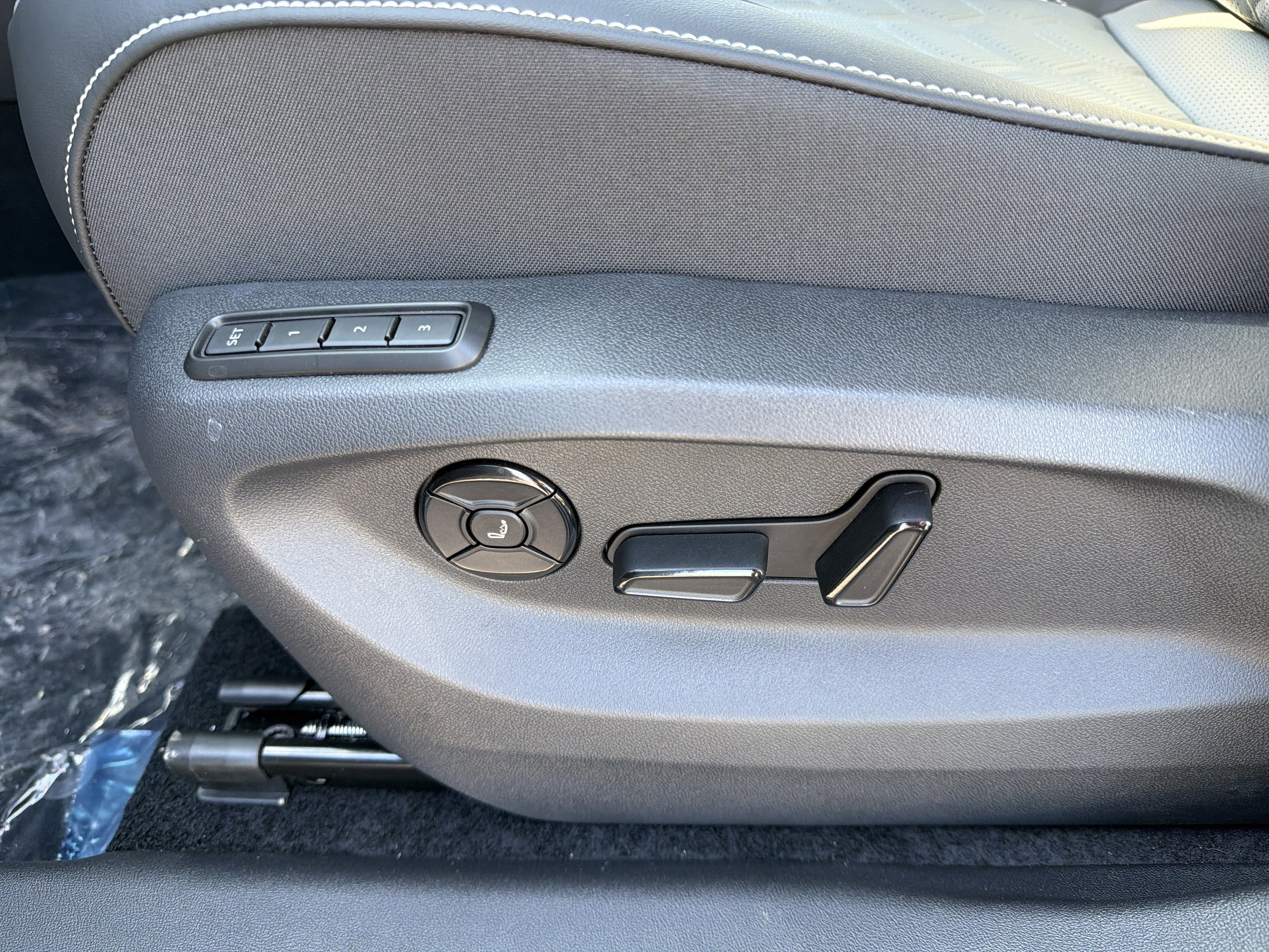 2026 Volkswagen Tiguan SEL R-Line Turbo 4MOTION