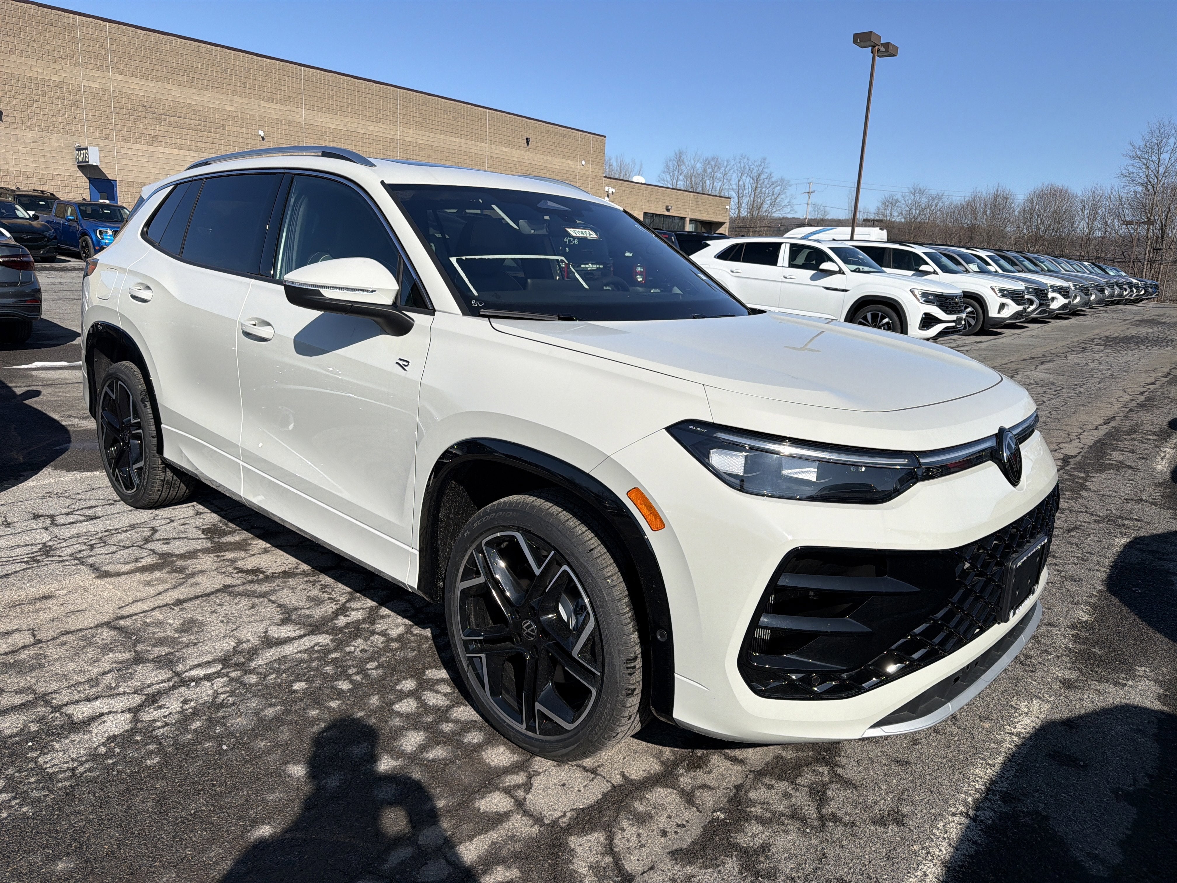 2026 Volkswagen Tiguan SEL R-Line Turbo 4MOTION