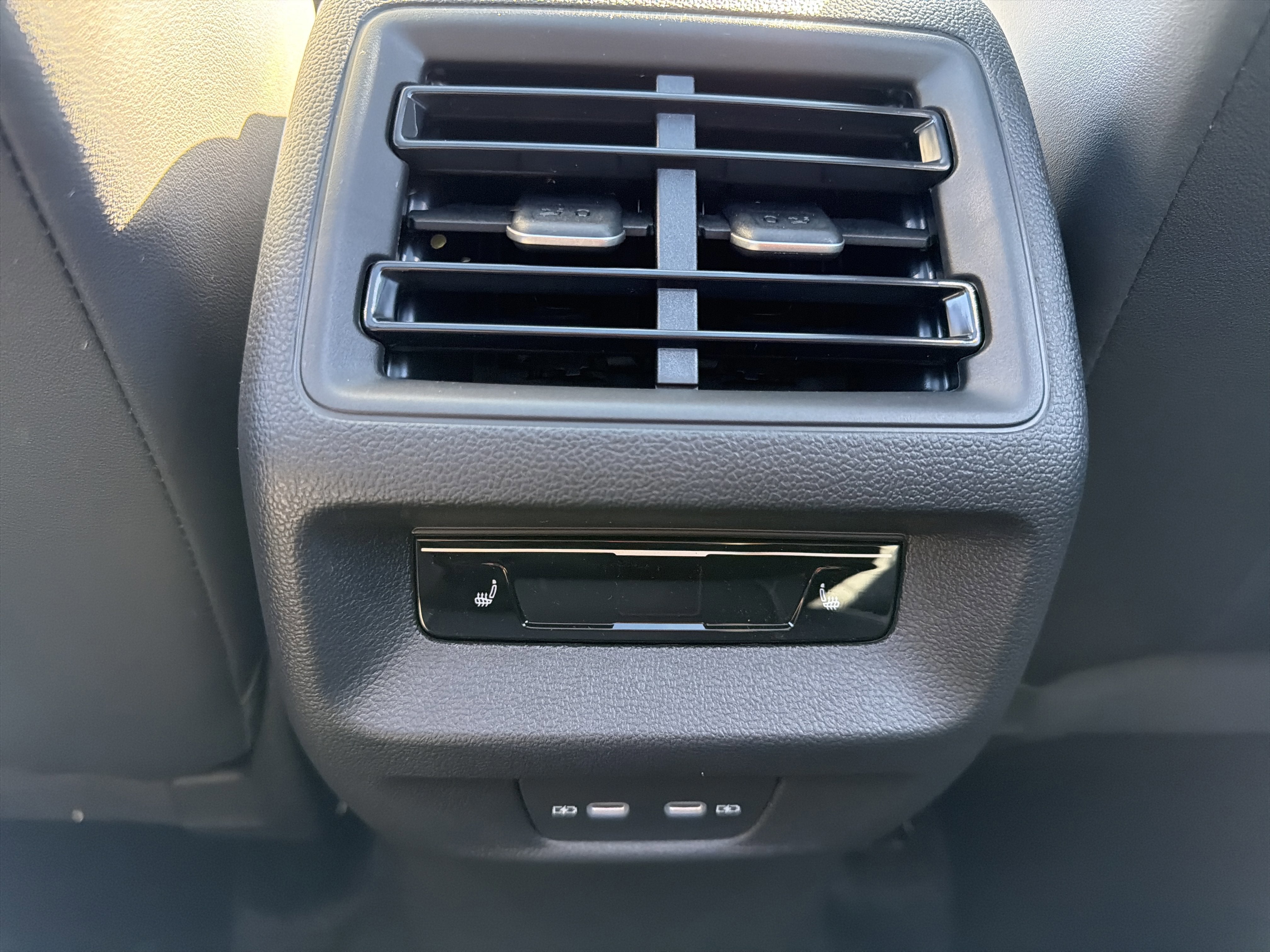 2026 Volkswagen Tiguan SEL R-Line Turbo 4MOTION