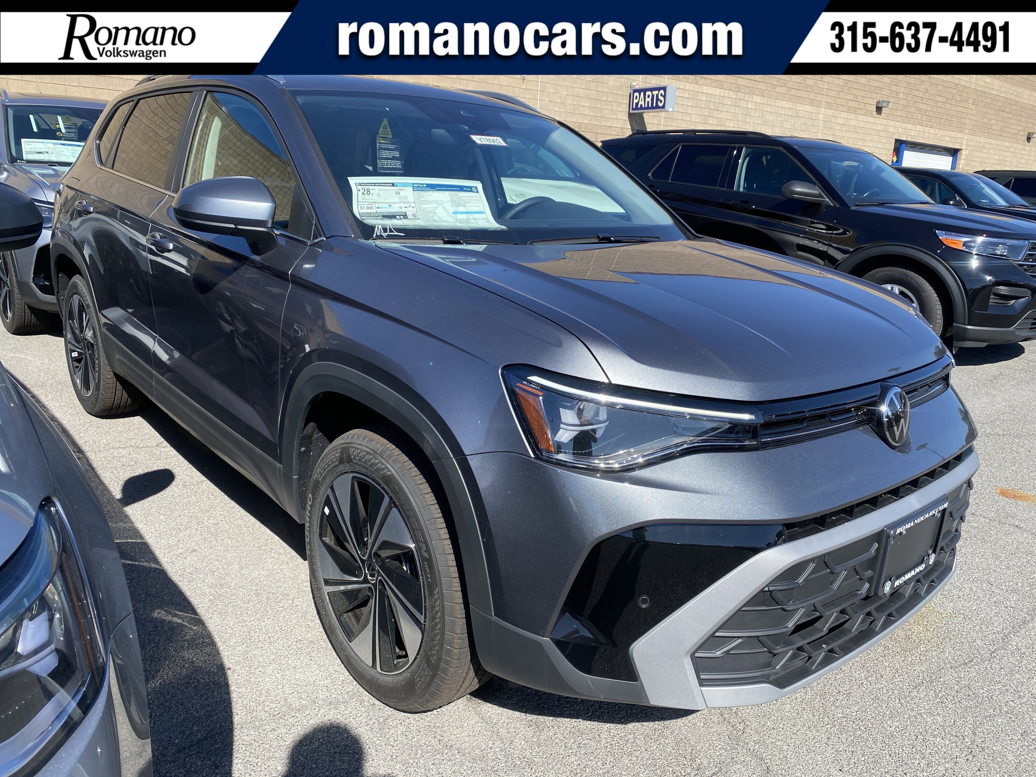 2025 Volkswagen Taos SE 4MOTION