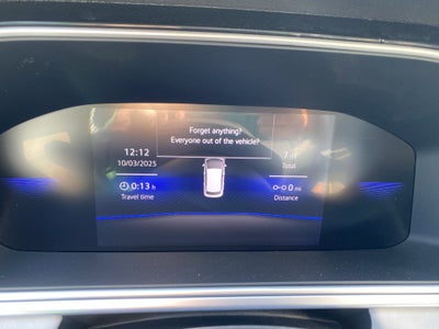 2025 Volkswagen Taos SE 4MOTION