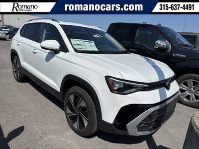 2025 Volkswagen Taos SE 4MOTION