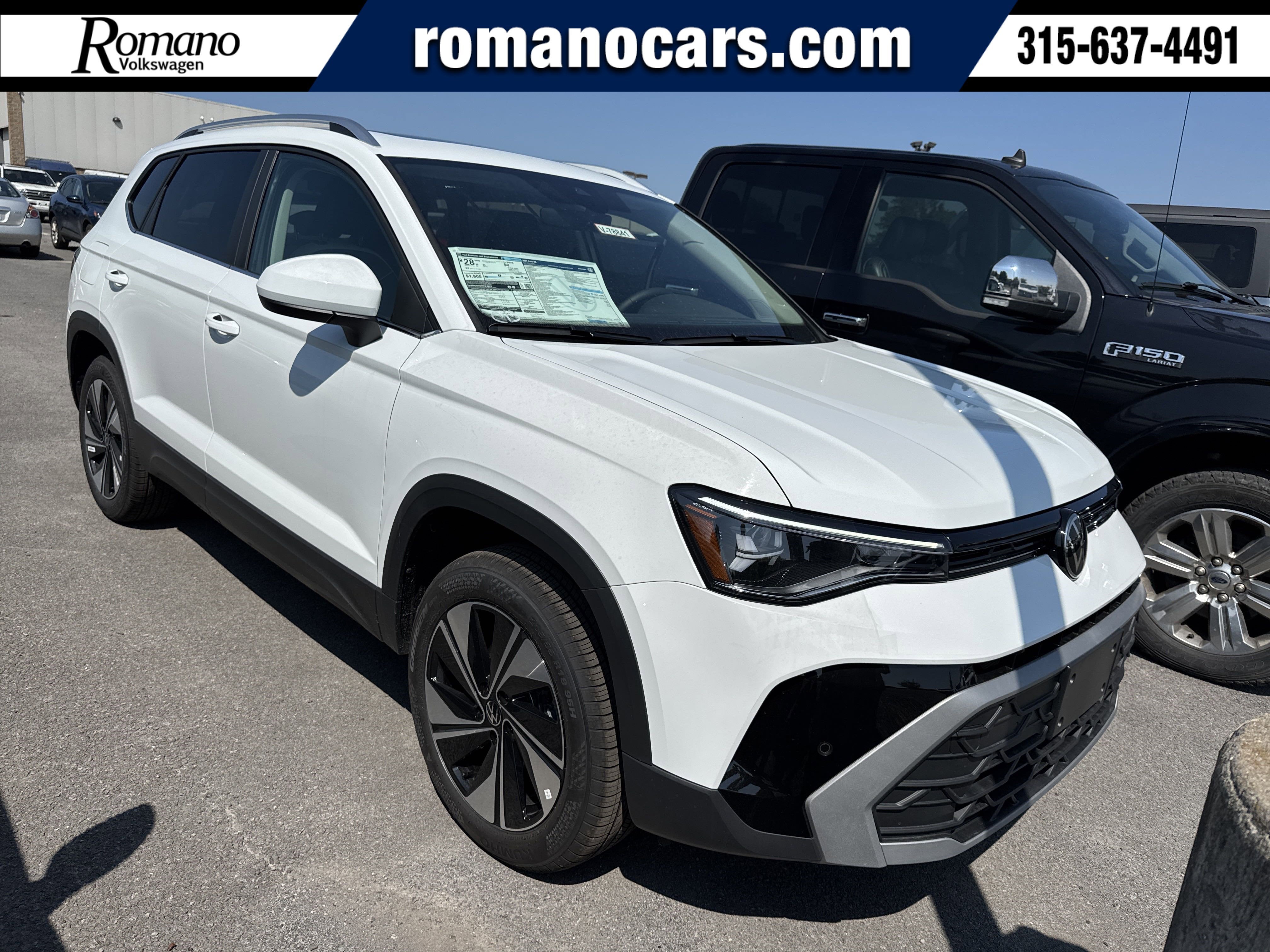 2025 Volkswagen Taos SE 4MOTION