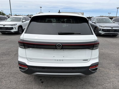 2026 Volkswagen Taos SE 4MOTION