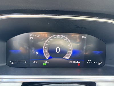 2025 Volkswagen Taos SE 4MOTION