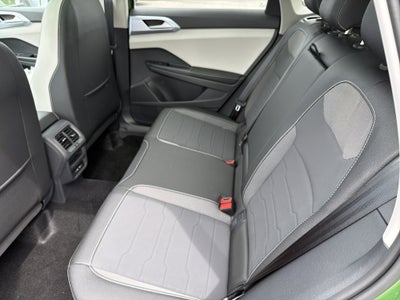 2026 Volkswagen Taos SE 4MOTION