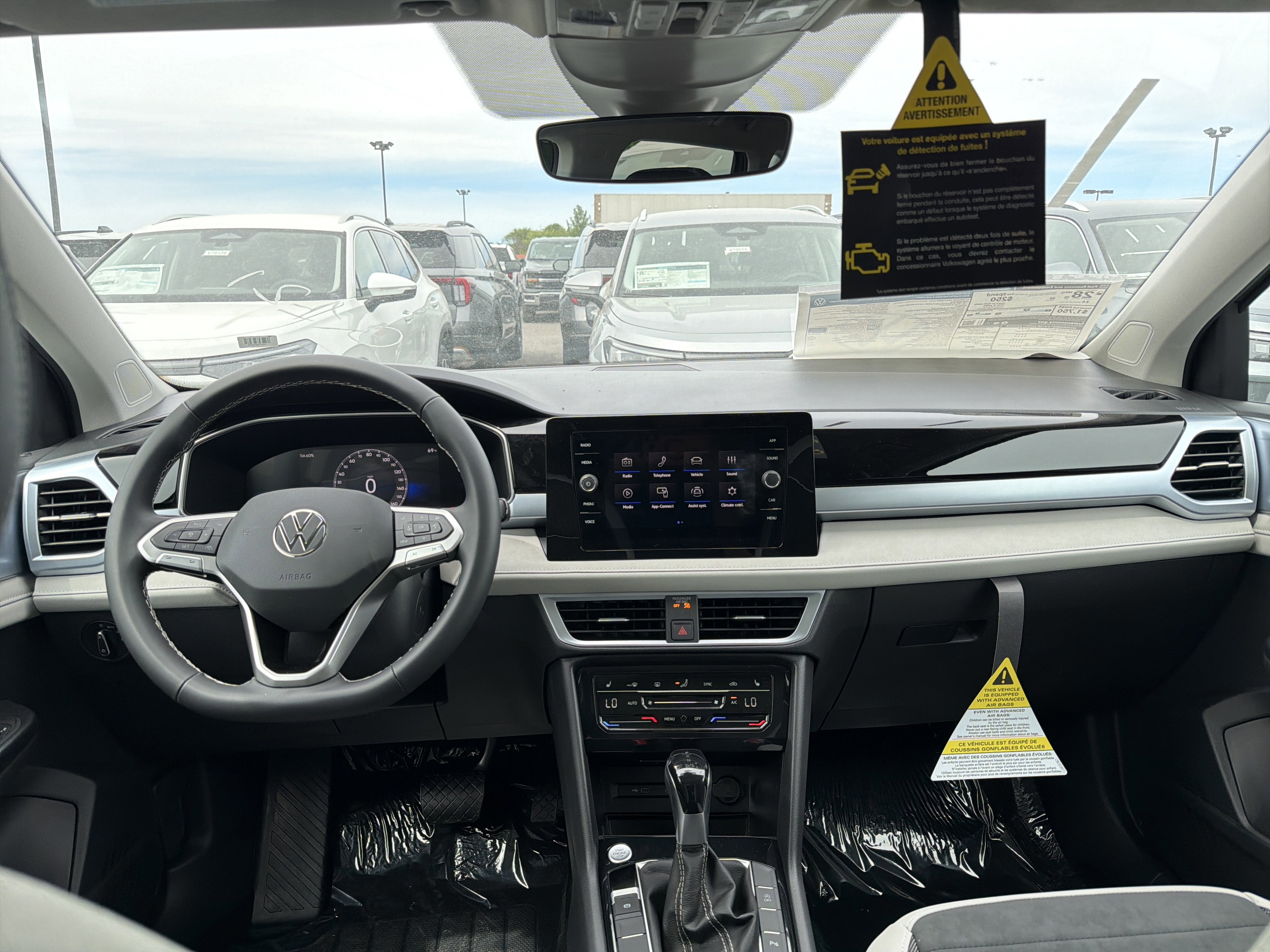 2026 Volkswagen Taos SE 4MOTION