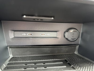 2026 Volkswagen Taos SE 4MOTION