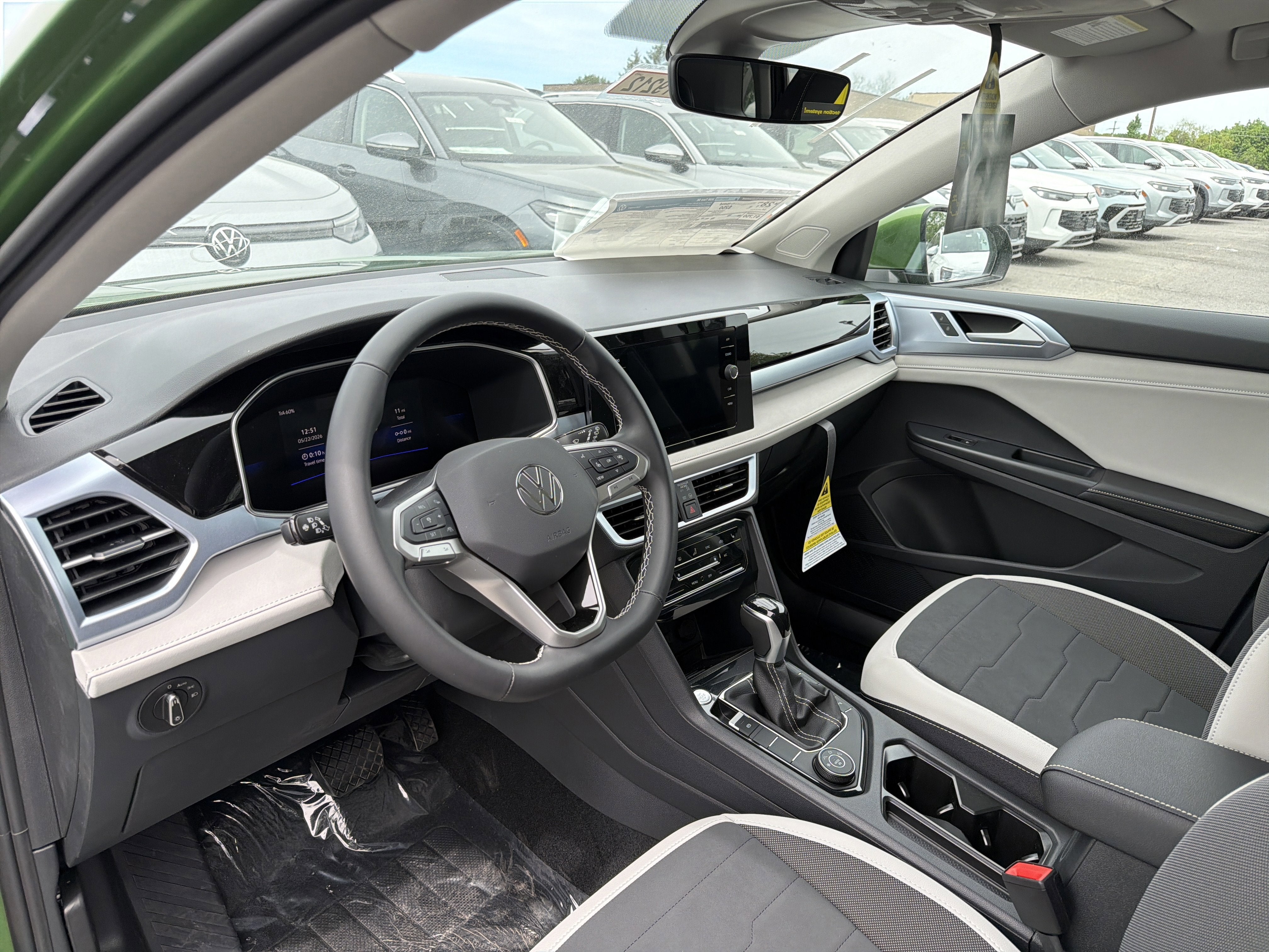 2026 Volkswagen Taos SE 4MOTION