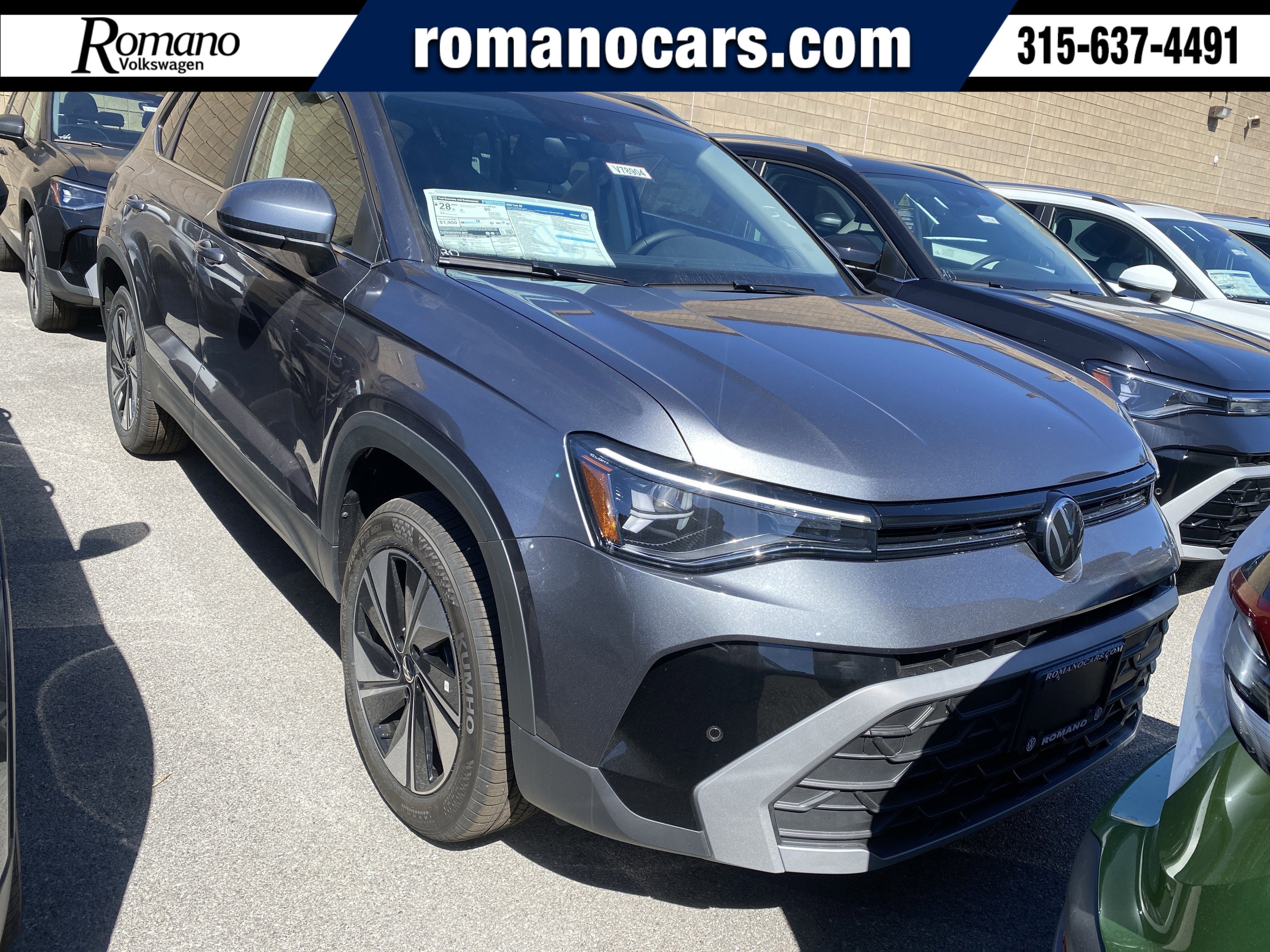 2025 Volkswagen Taos SE 4MOTION