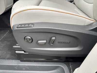 2025 Volkswagen ID. Buzz 1st Edition 4MOTION w/Two-Tone