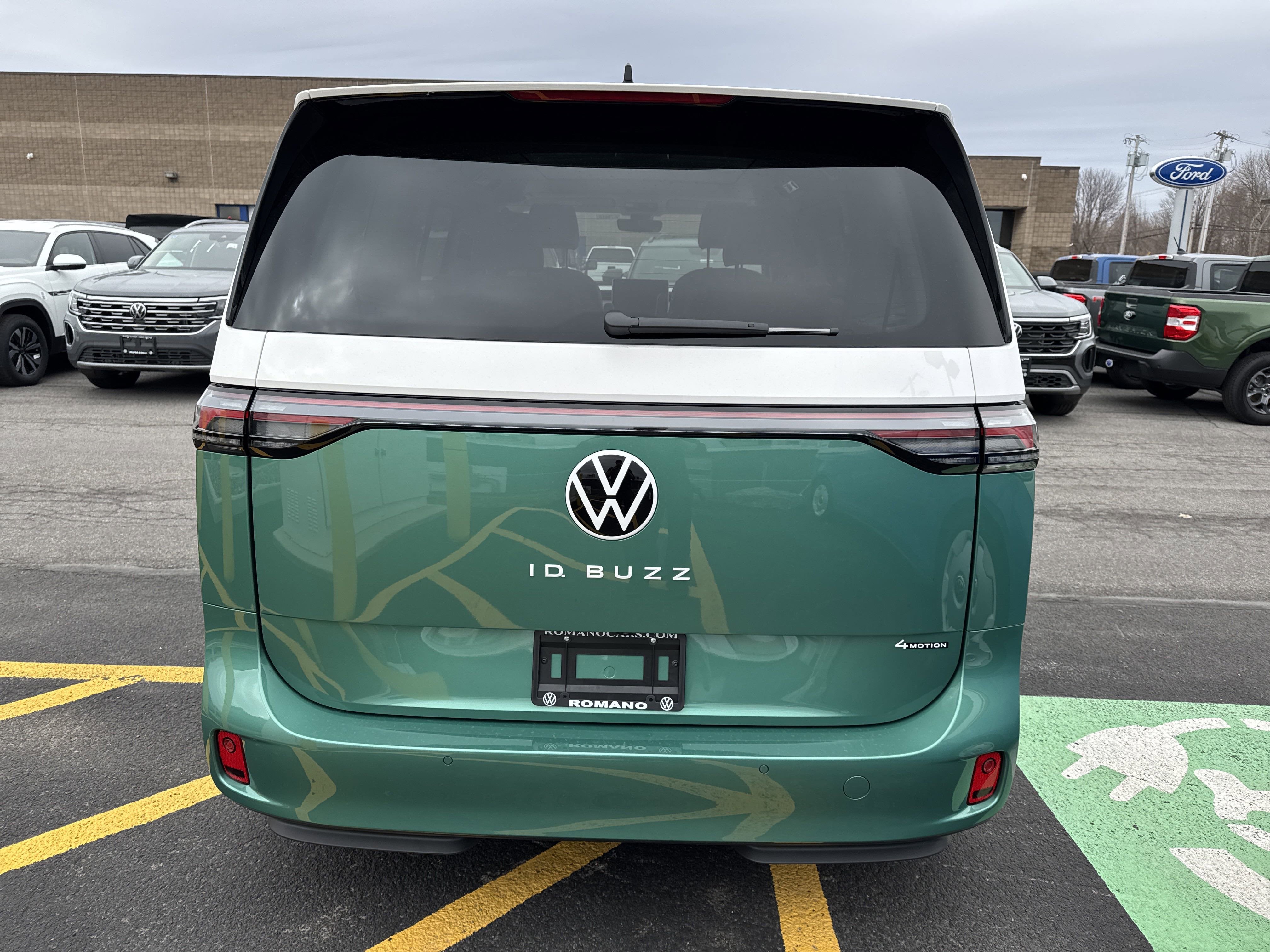 2025 Volkswagen ID. Buzz 1st Edition 4MOTION w/Two-Tone