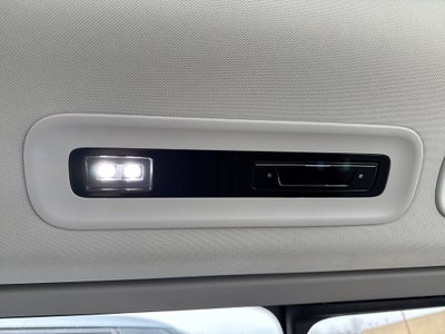 2025 Volkswagen ID. Buzz 1st Edition 4MOTION w/Two-Tone