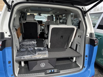 2025 Volkswagen ID. Buzz 1st Edition 4MOTION w/Two-Tone