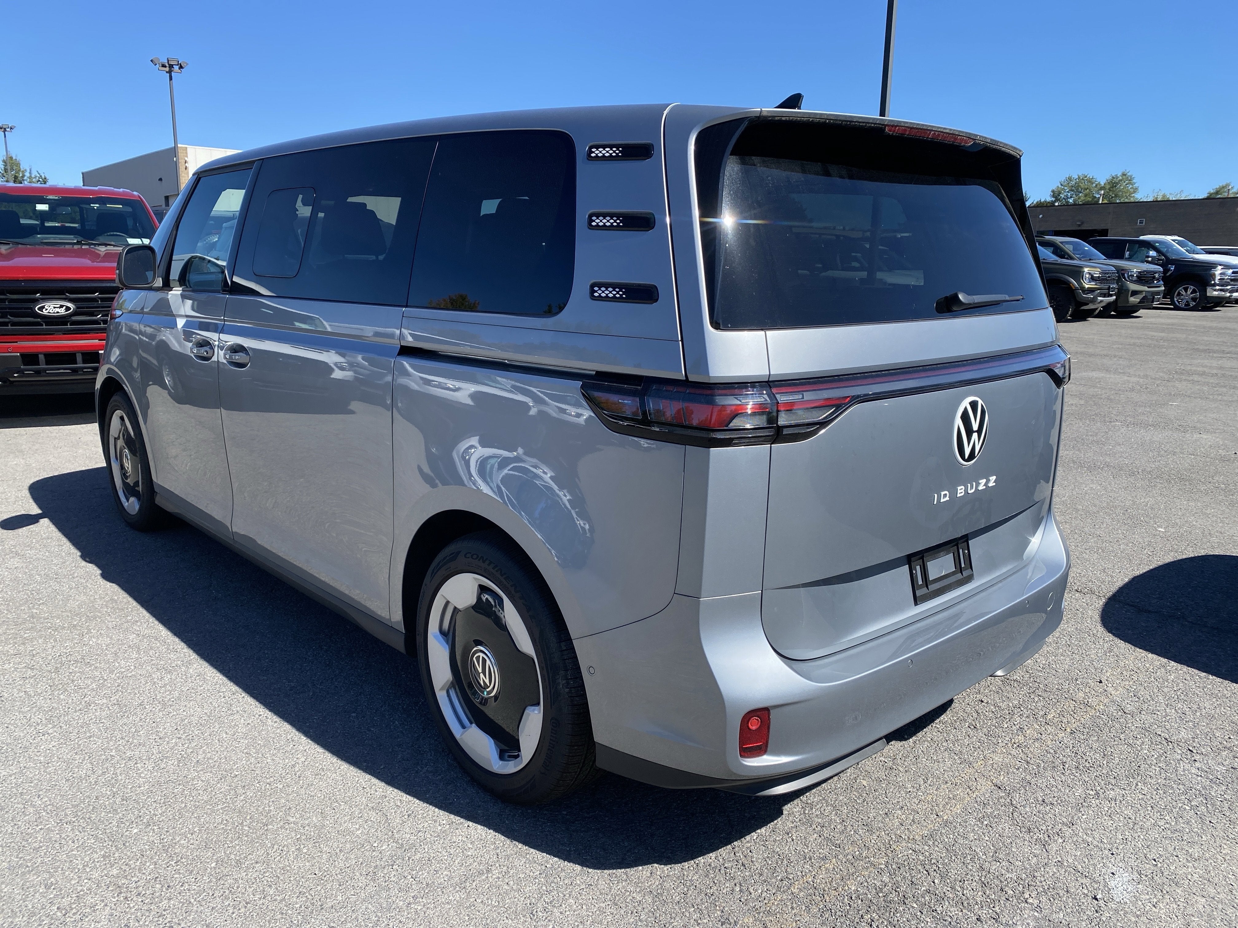 2025 Volkswagen ID. Buzz Pro S