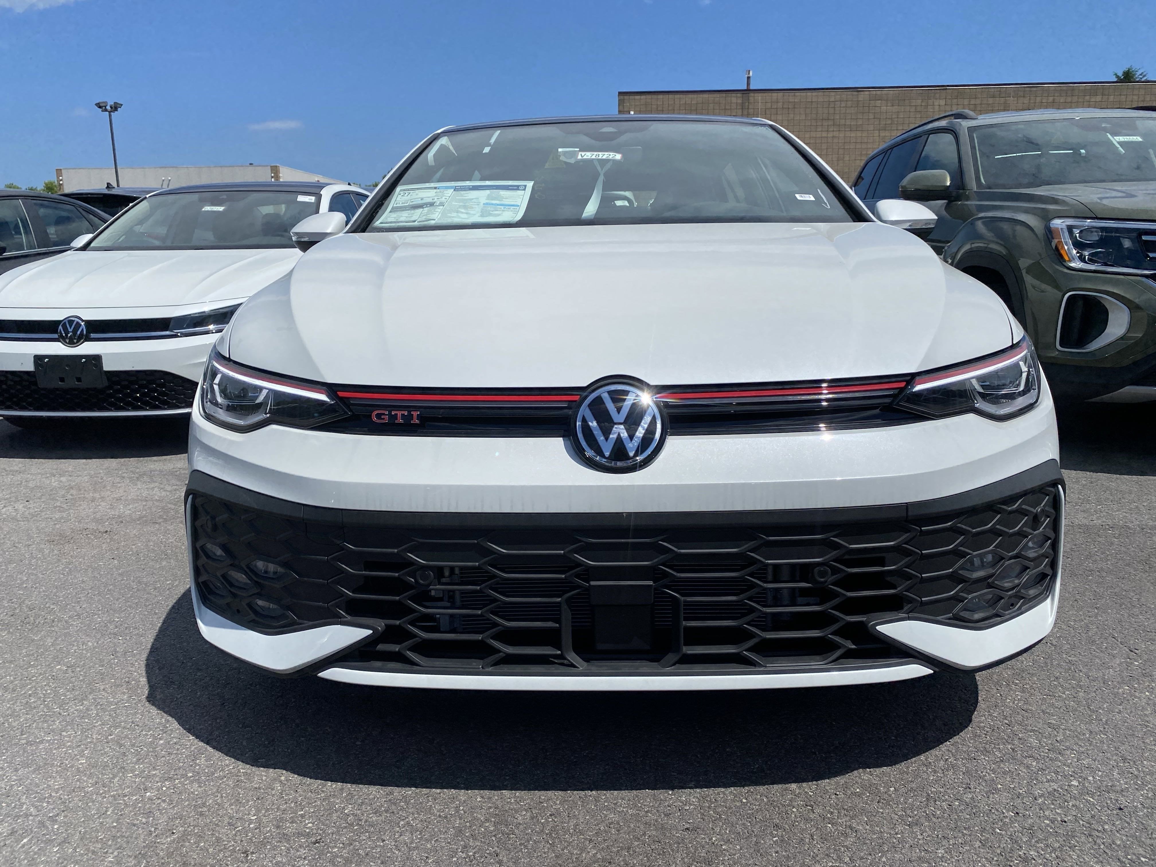 2025 Volkswagen Golf GTI SE