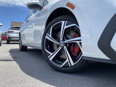 2025 Volkswagen Golf GTI SE