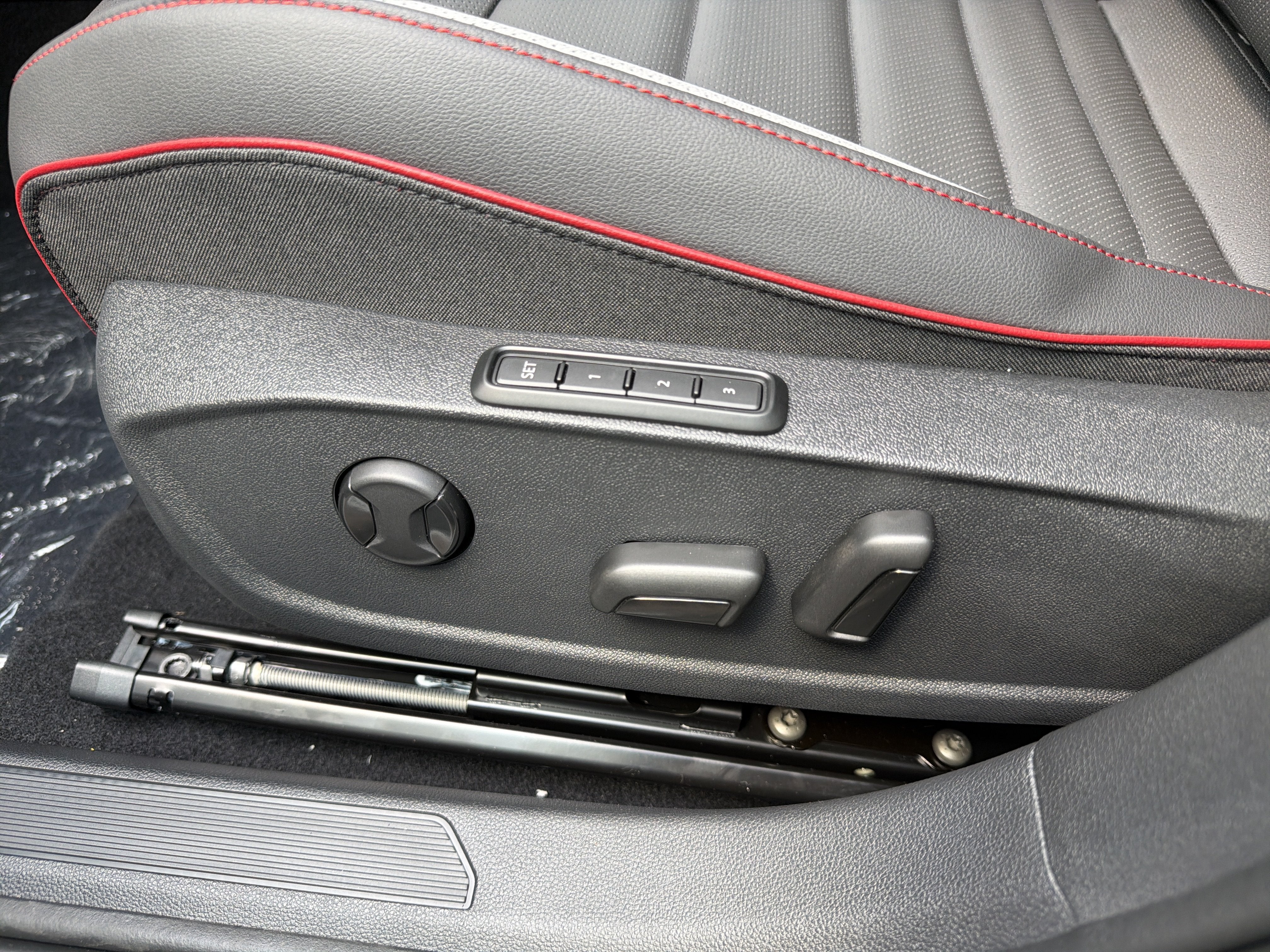 2026 Volkswagen Golf GTI SE