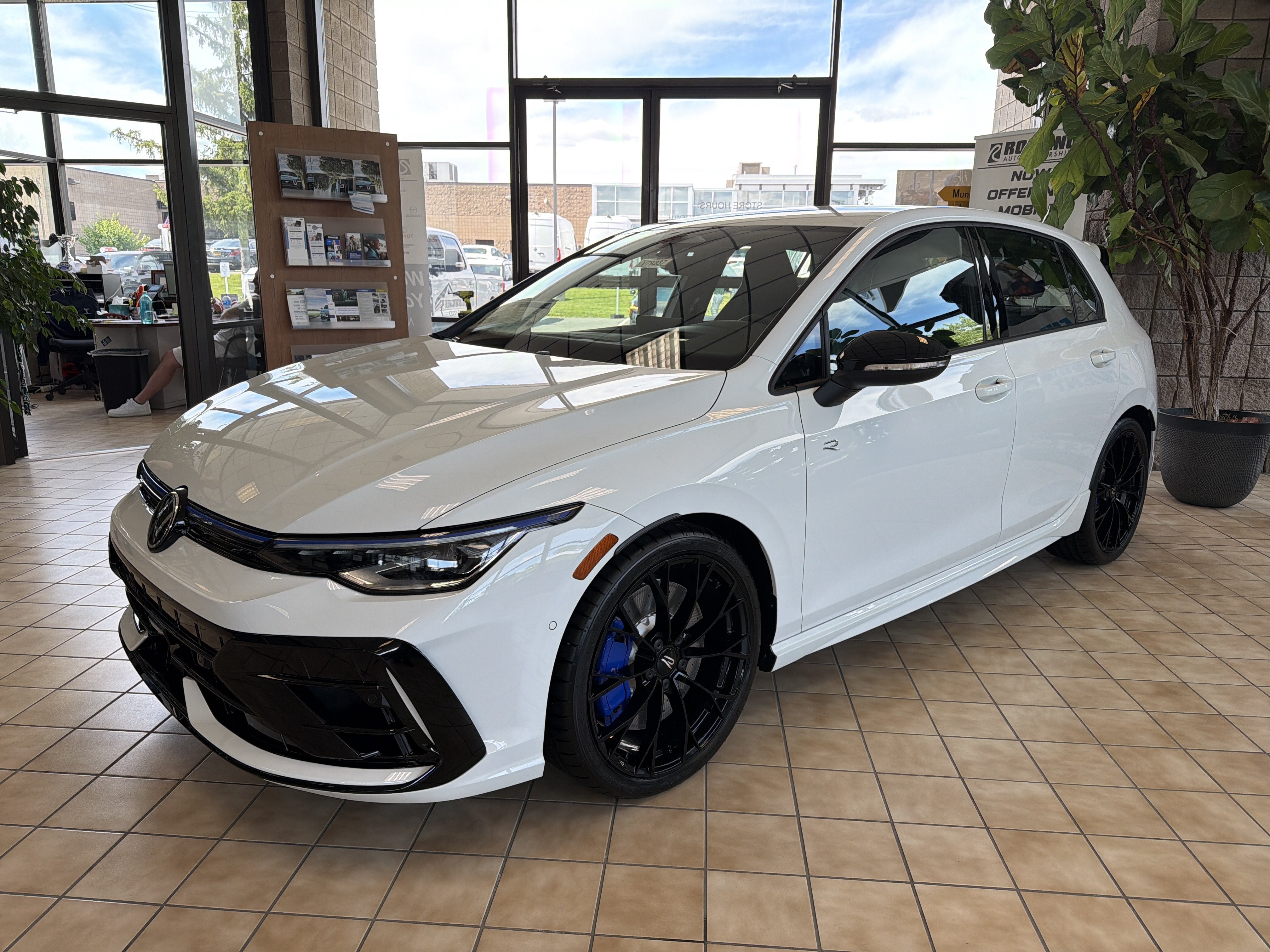 2026 Volkswagen Golf R 2.0T DSG
