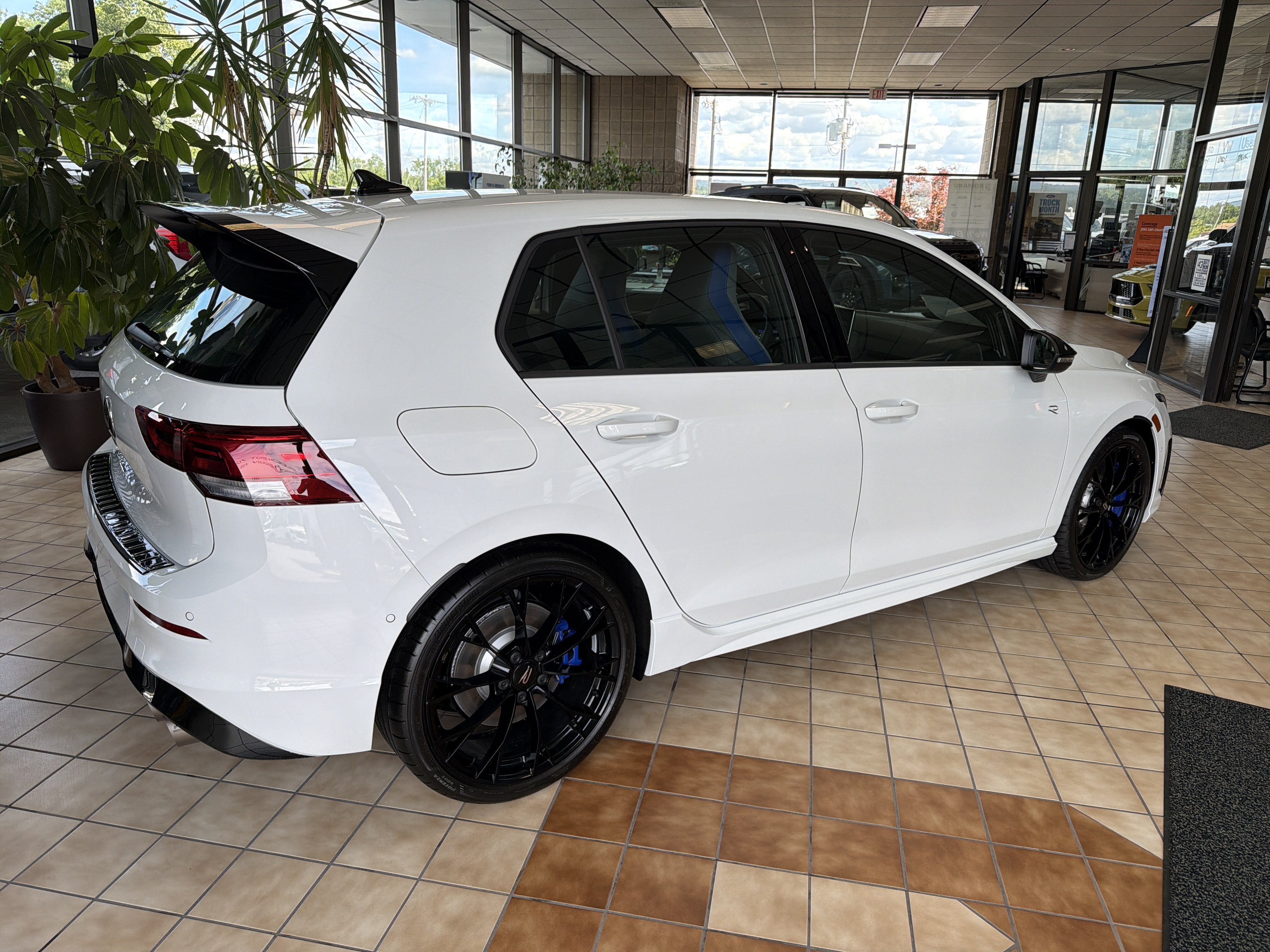 2026 Volkswagen Golf R 2.0T DSG