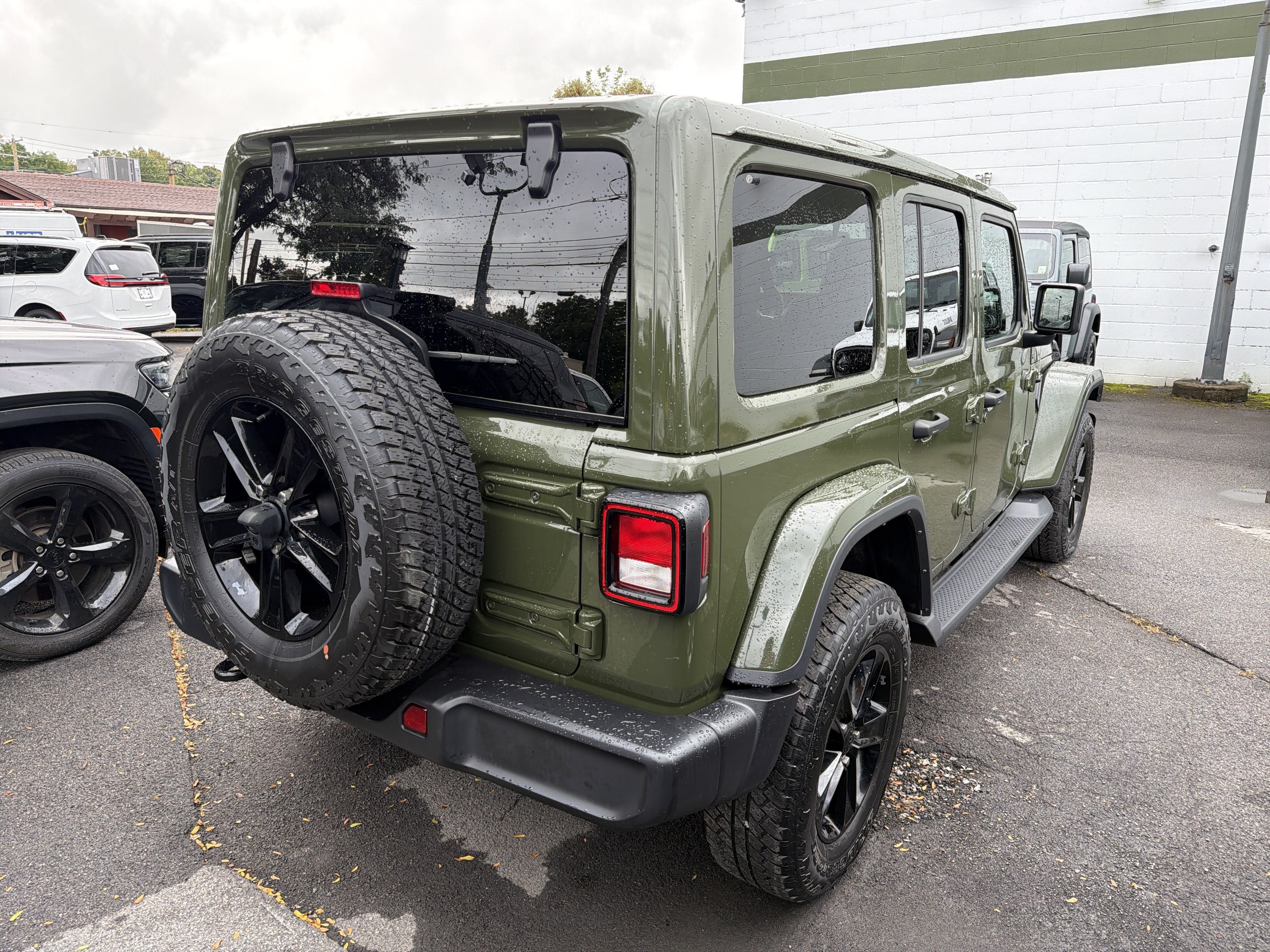 2021 Jeep Wrangler Unlimited Sahara Altitude