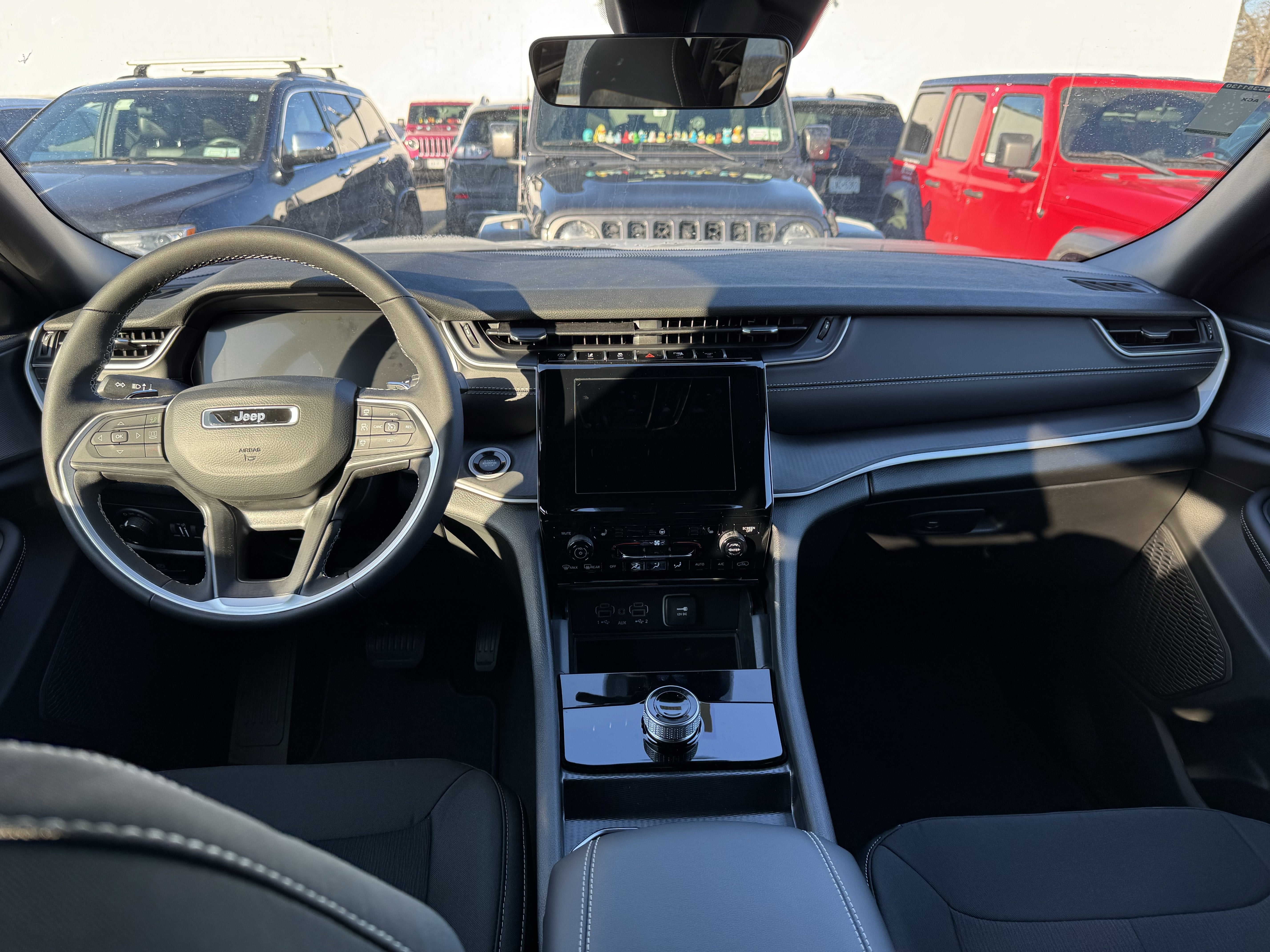 2025 Jeep Grand Cherokee Laredo X