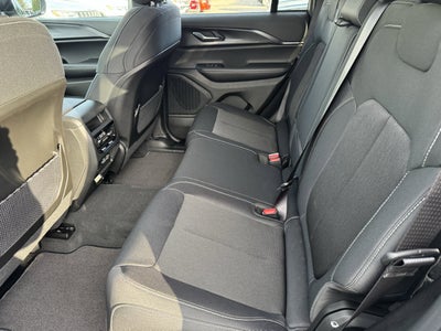 2025 Jeep Grand Cherokee GRAND CHEROKEE LAREDO X 4X4