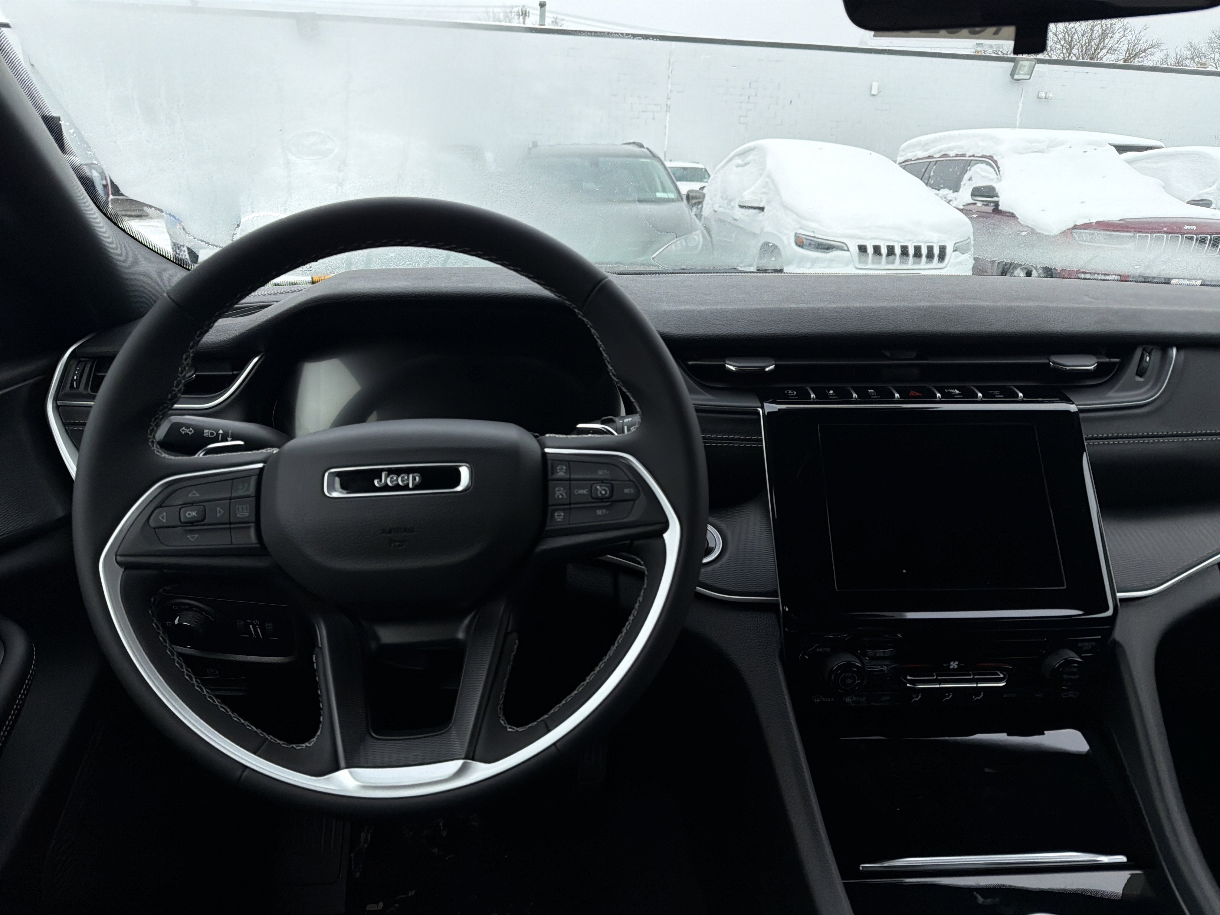 2025 Jeep Grand Cherokee Laredo X