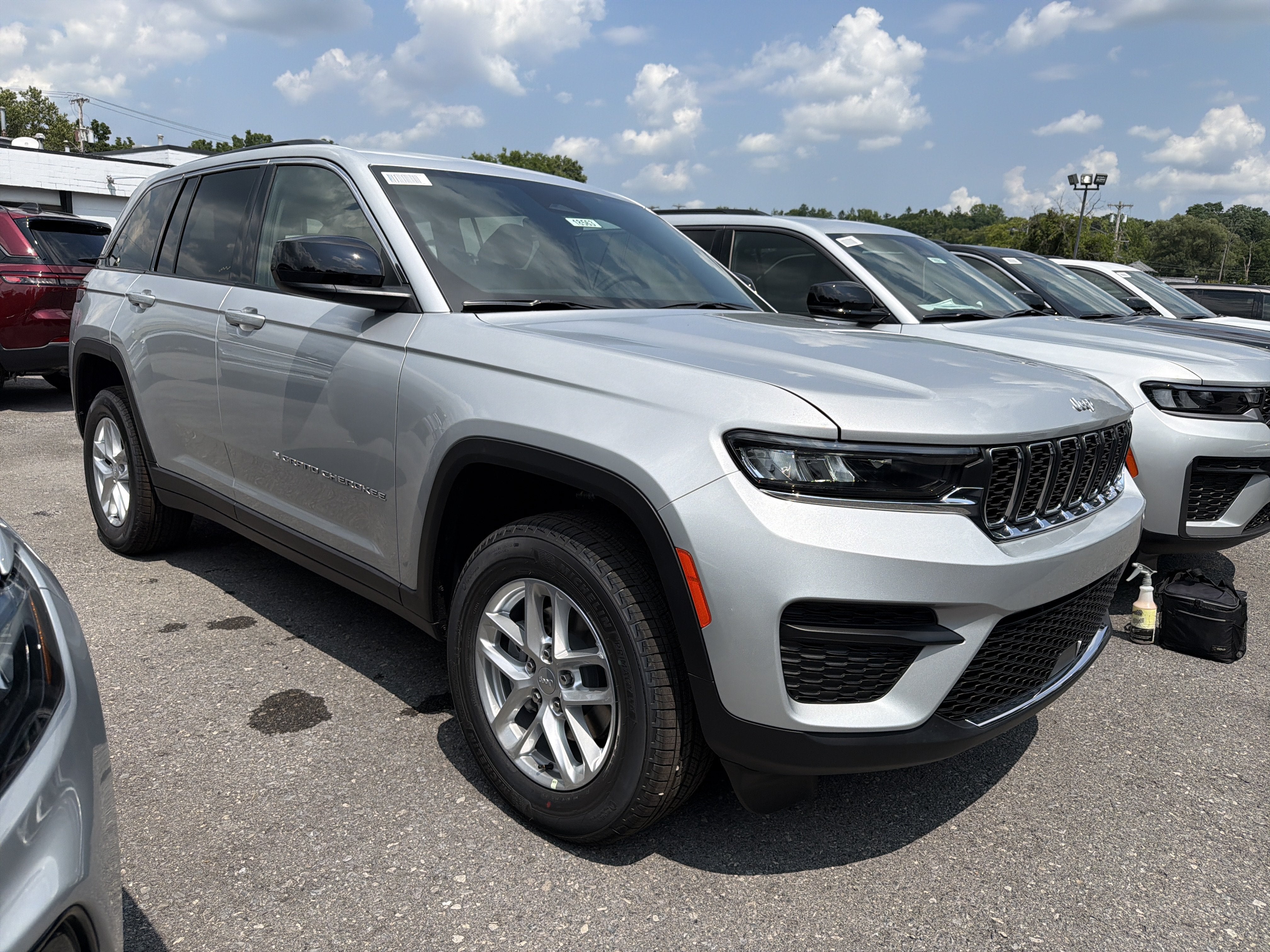 2026 Jeep Grand Cherokee Laredo