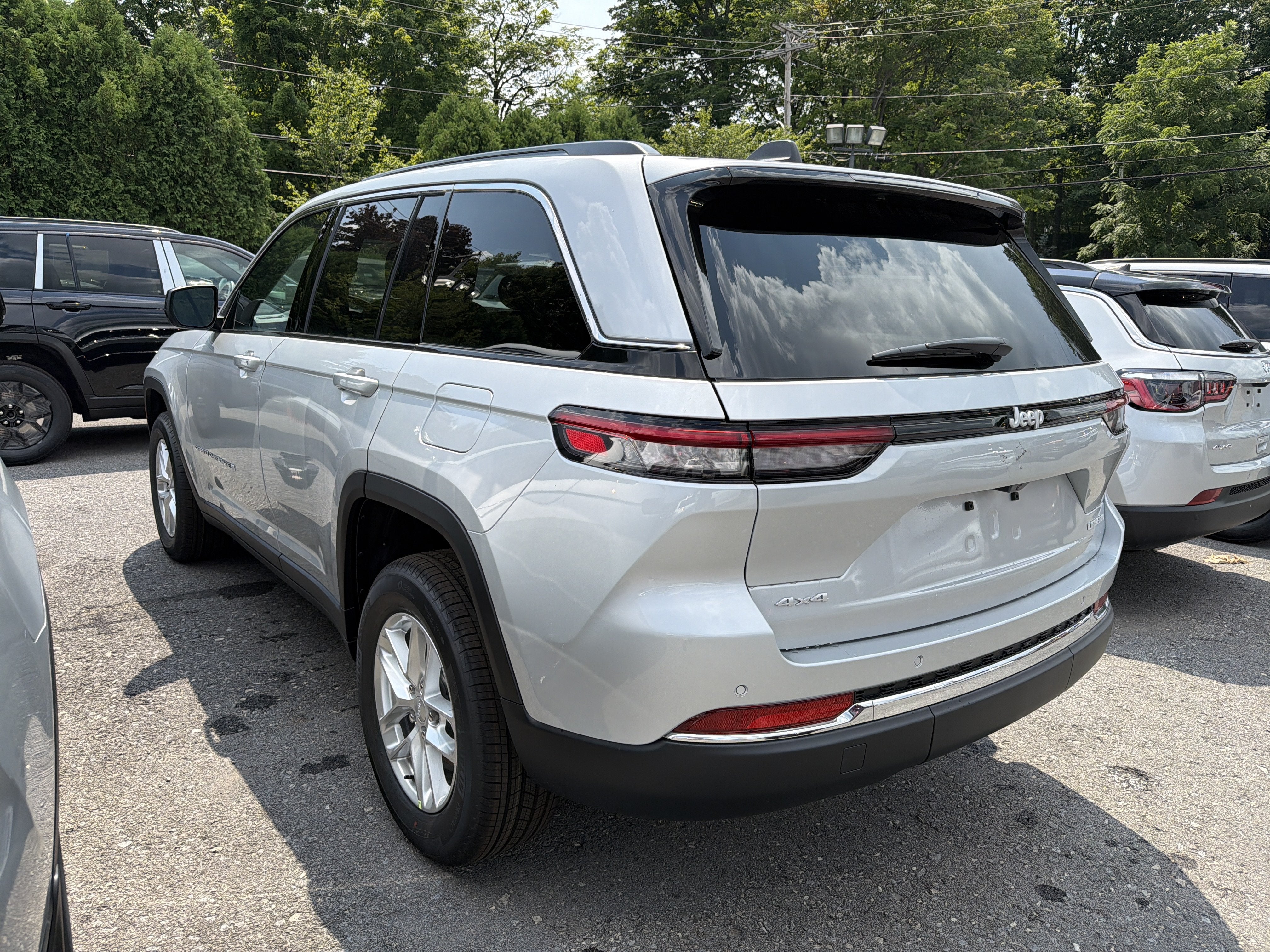 2026 Jeep Grand Cherokee Laredo
