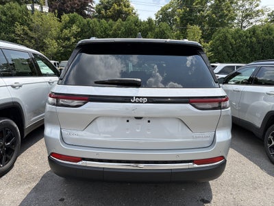 2026 Jeep Grand Cherokee Laredo