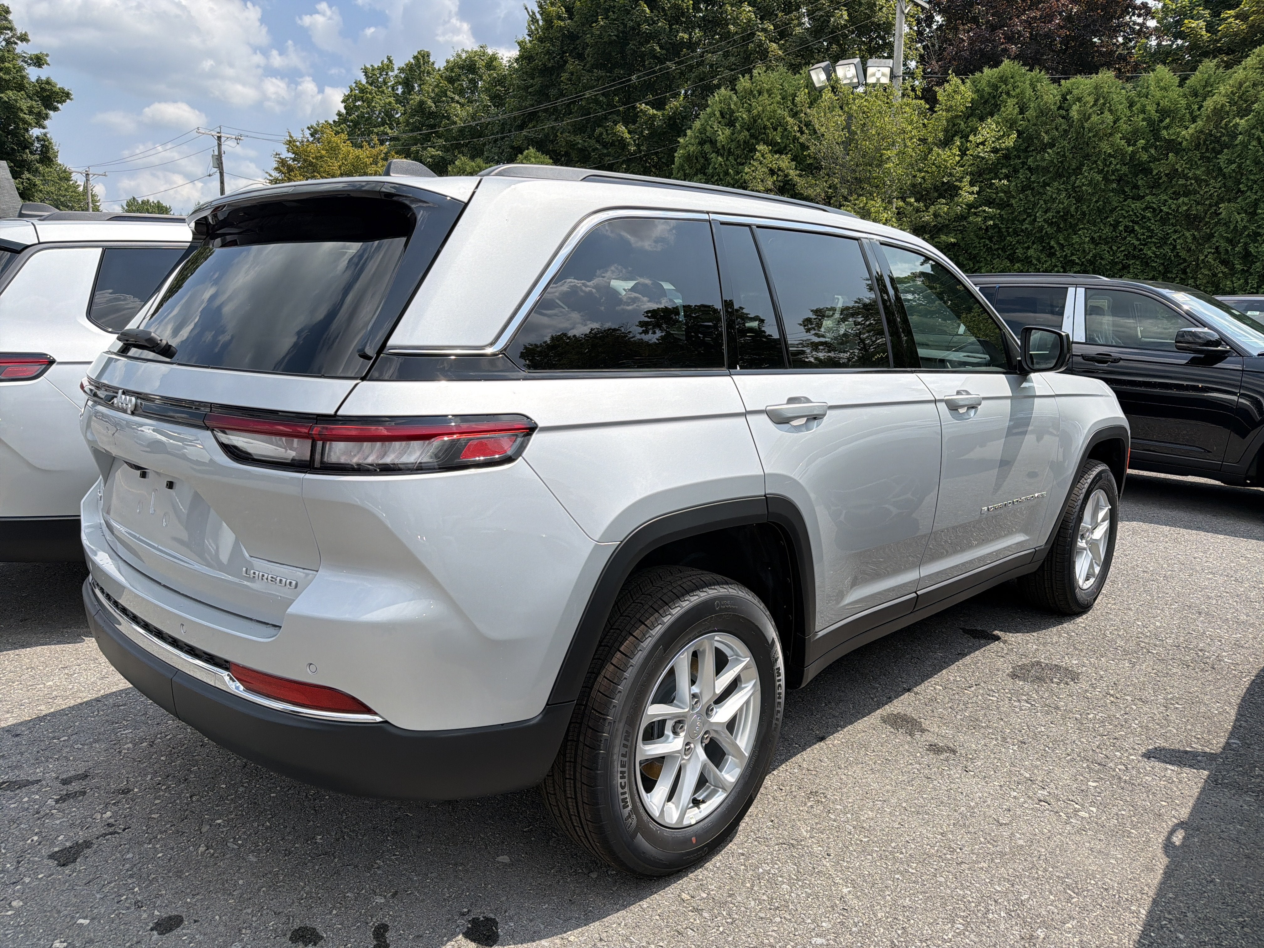 2026 Jeep Grand Cherokee Laredo