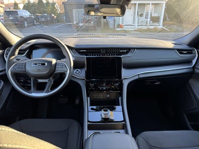 2025 Jeep Grand Cherokee GRAND CHEROKEE LAREDO X 4X4