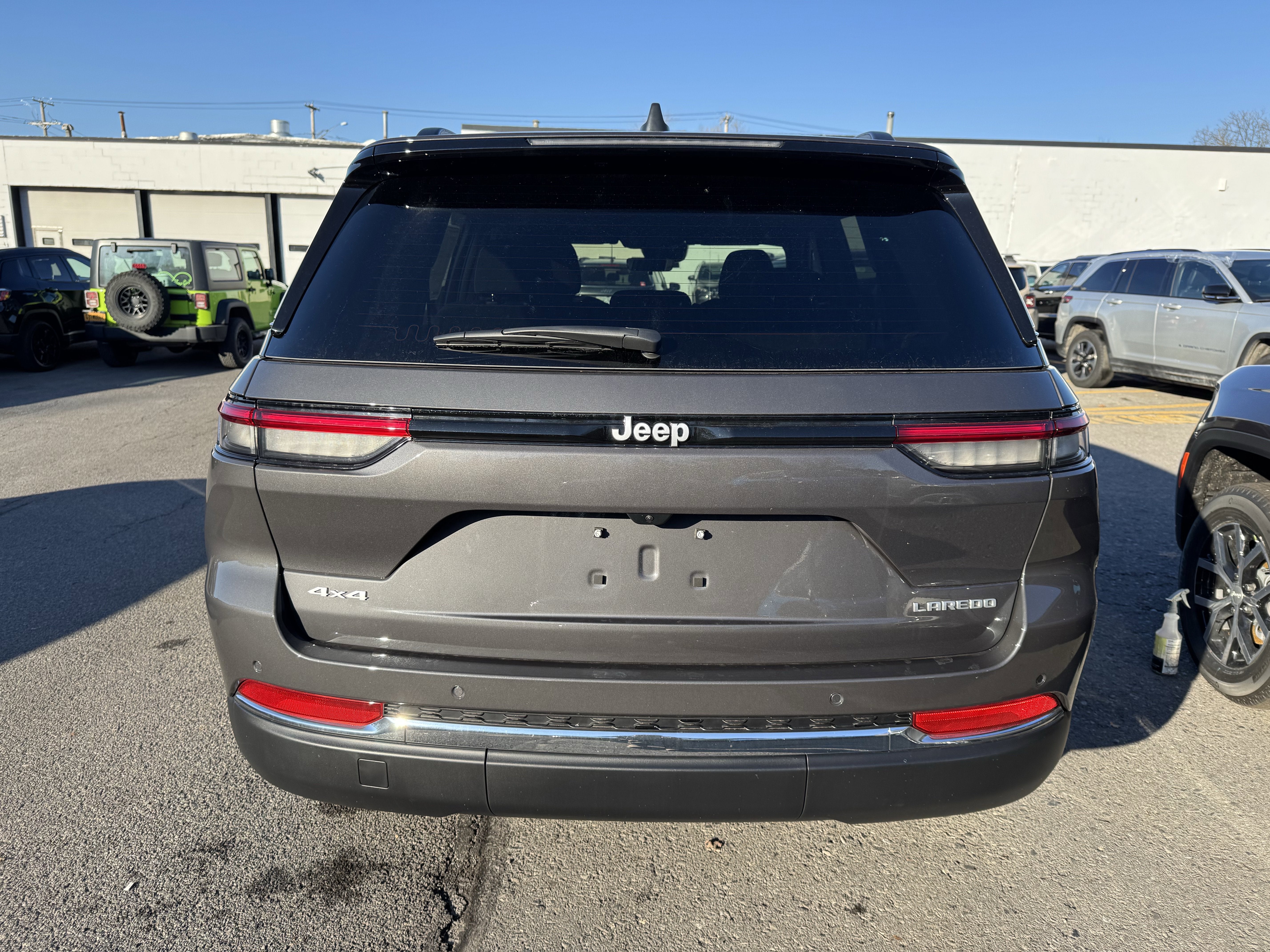 2025 Jeep Grand Cherokee Laredo X