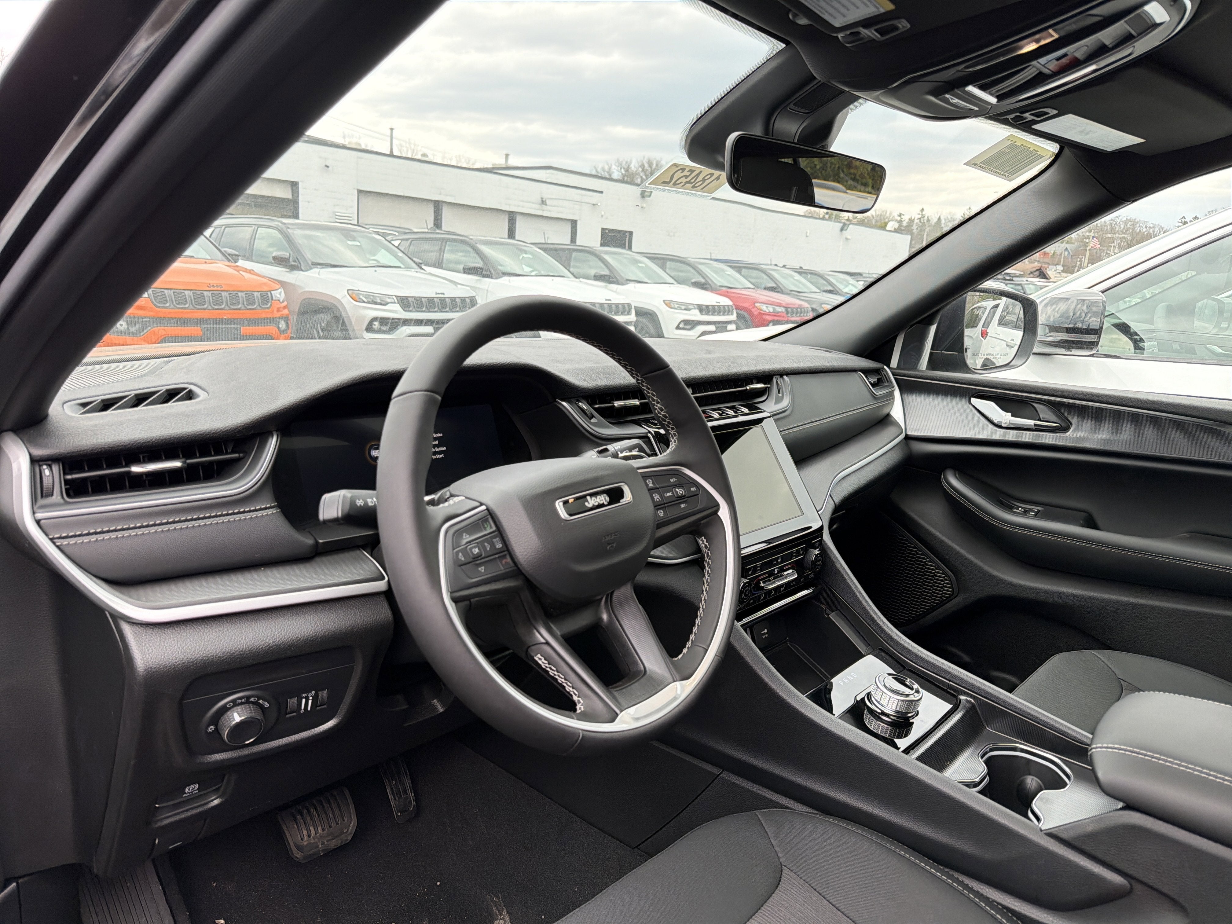 2026 Jeep Grand Cherokee Laredo X