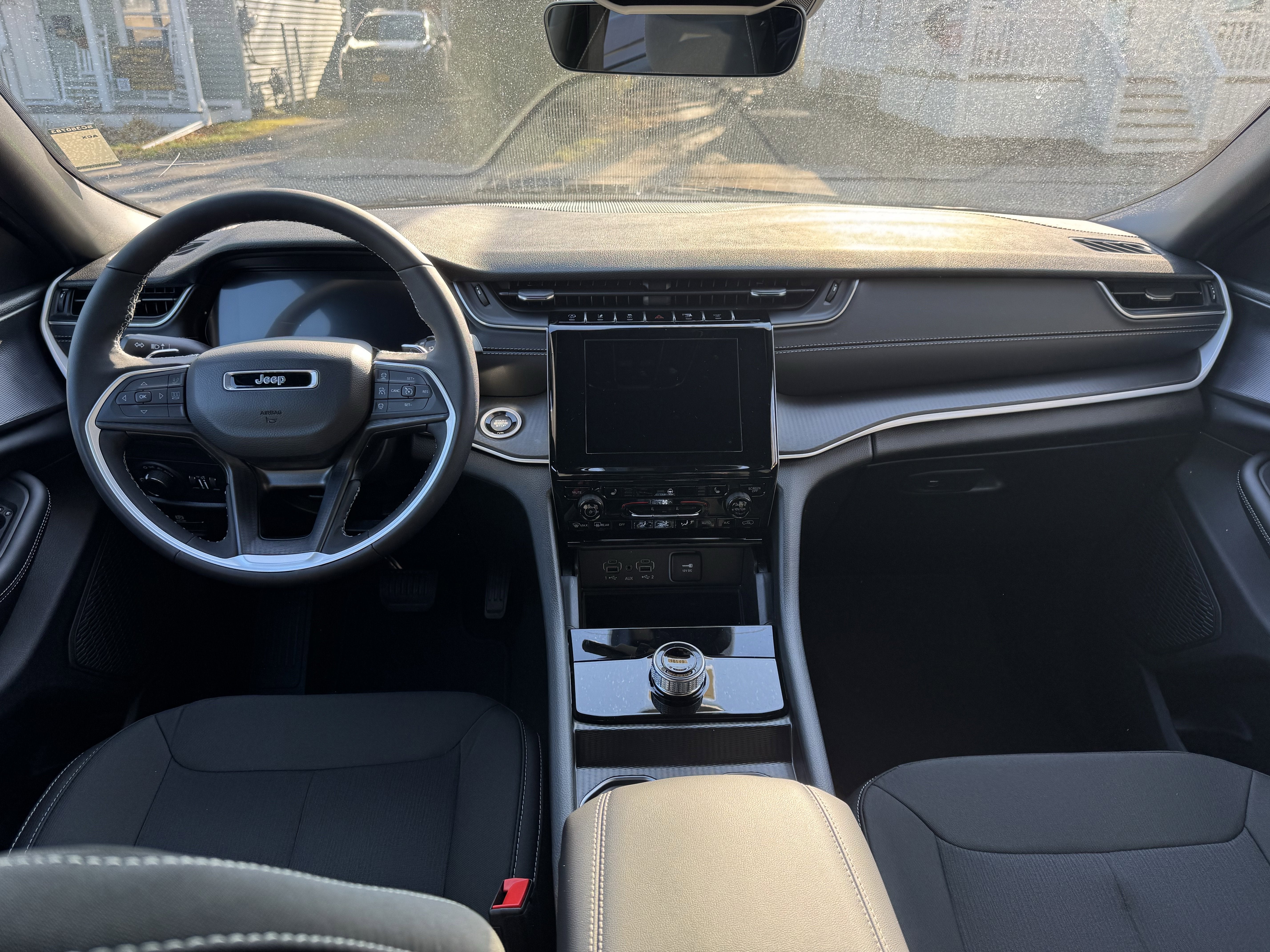 2025 Jeep Grand Cherokee Laredo X